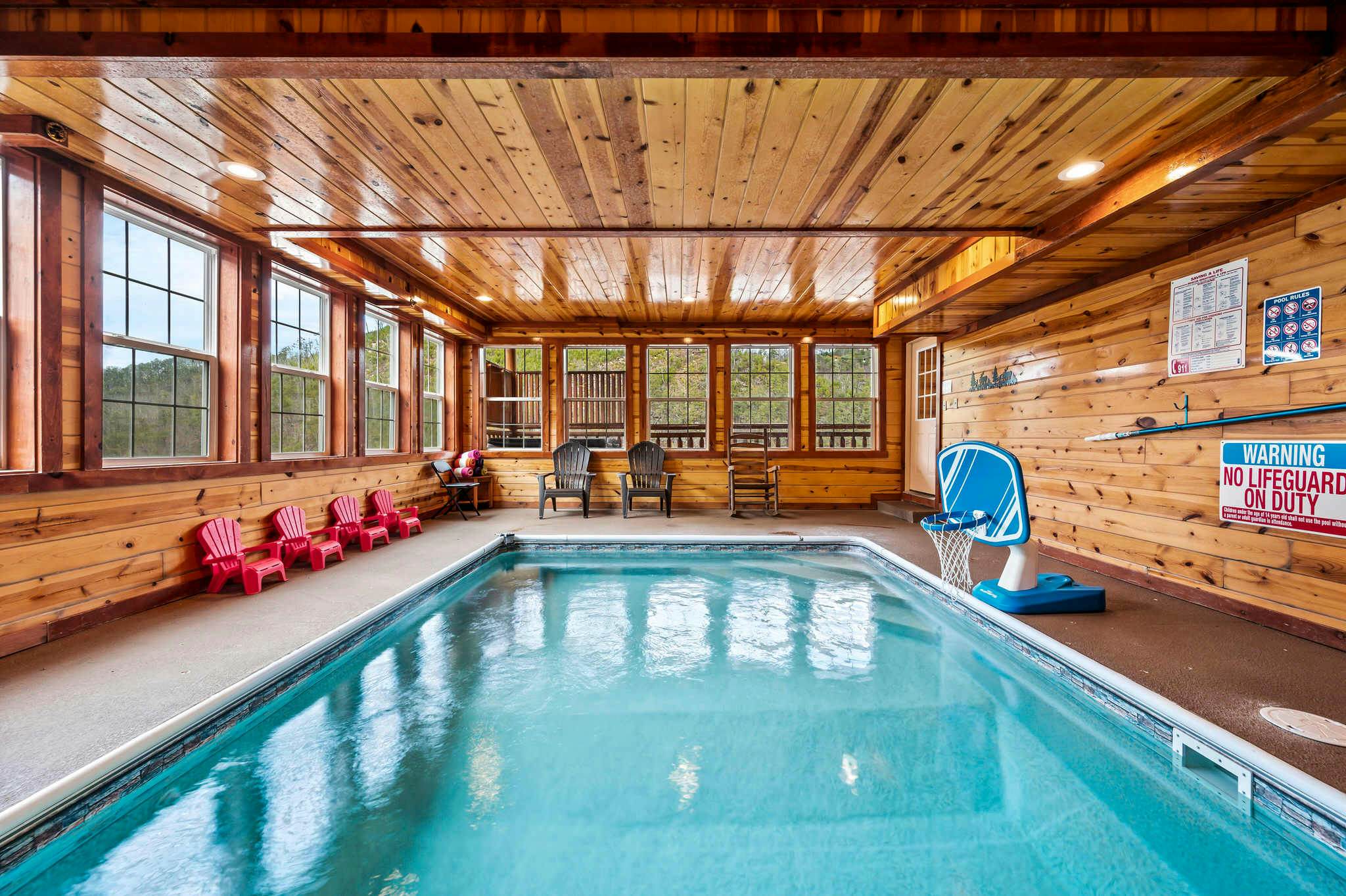 Luxury Cabin, Sleeps 20・Pool, Hot Tub, View, Games