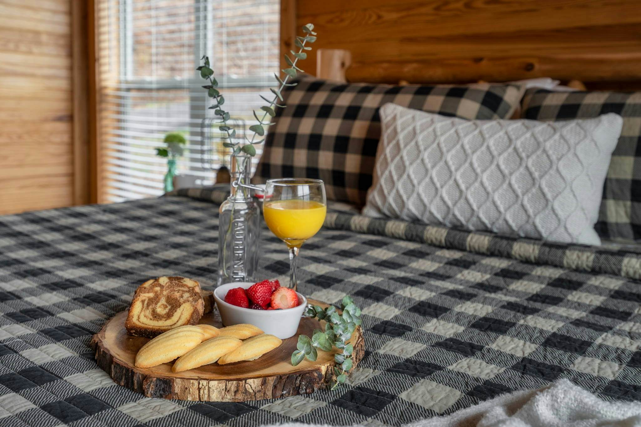 Luxury Cabin w/ Mountain view・Hot Tub, Fire pit
