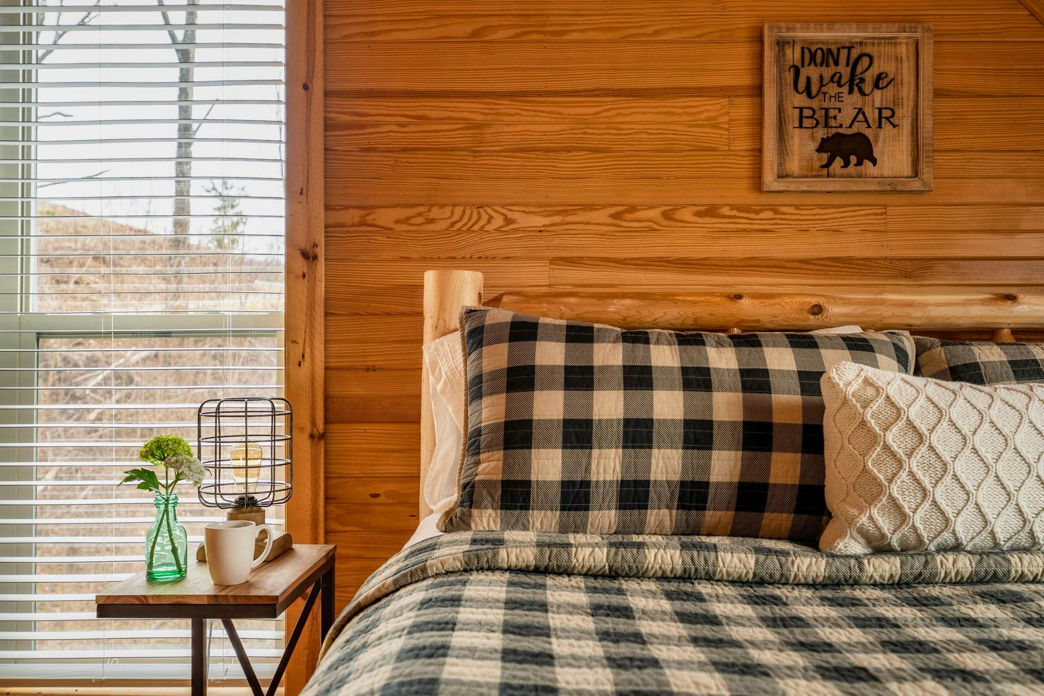 Luxury Cabin w/ Mountain view・Hot Tub, Fire pit