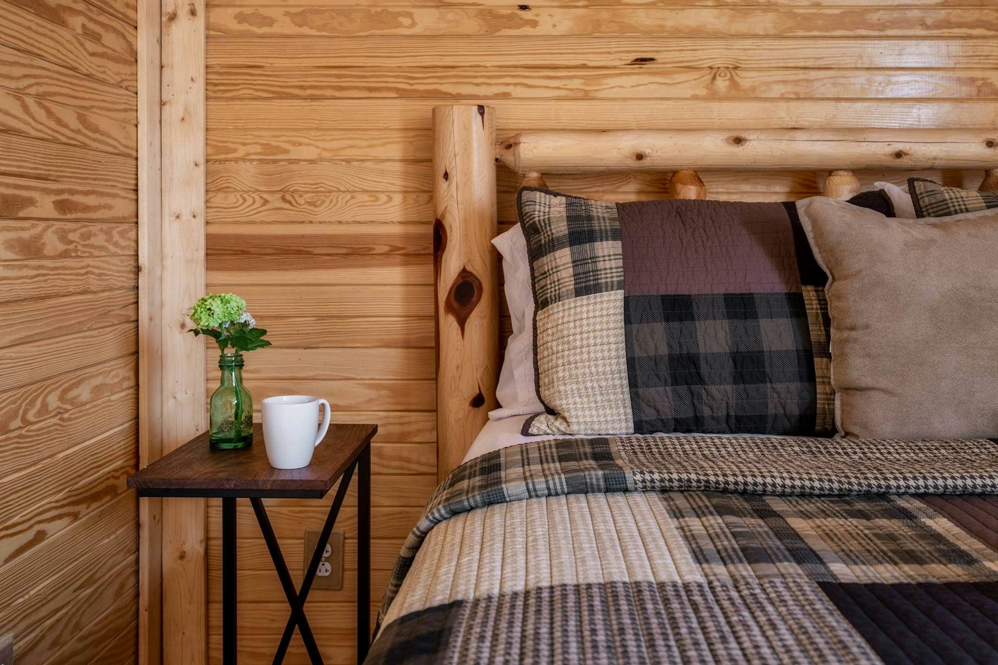 Luxury Cabin w/ Mountain view・Hot Tub, Fire pit