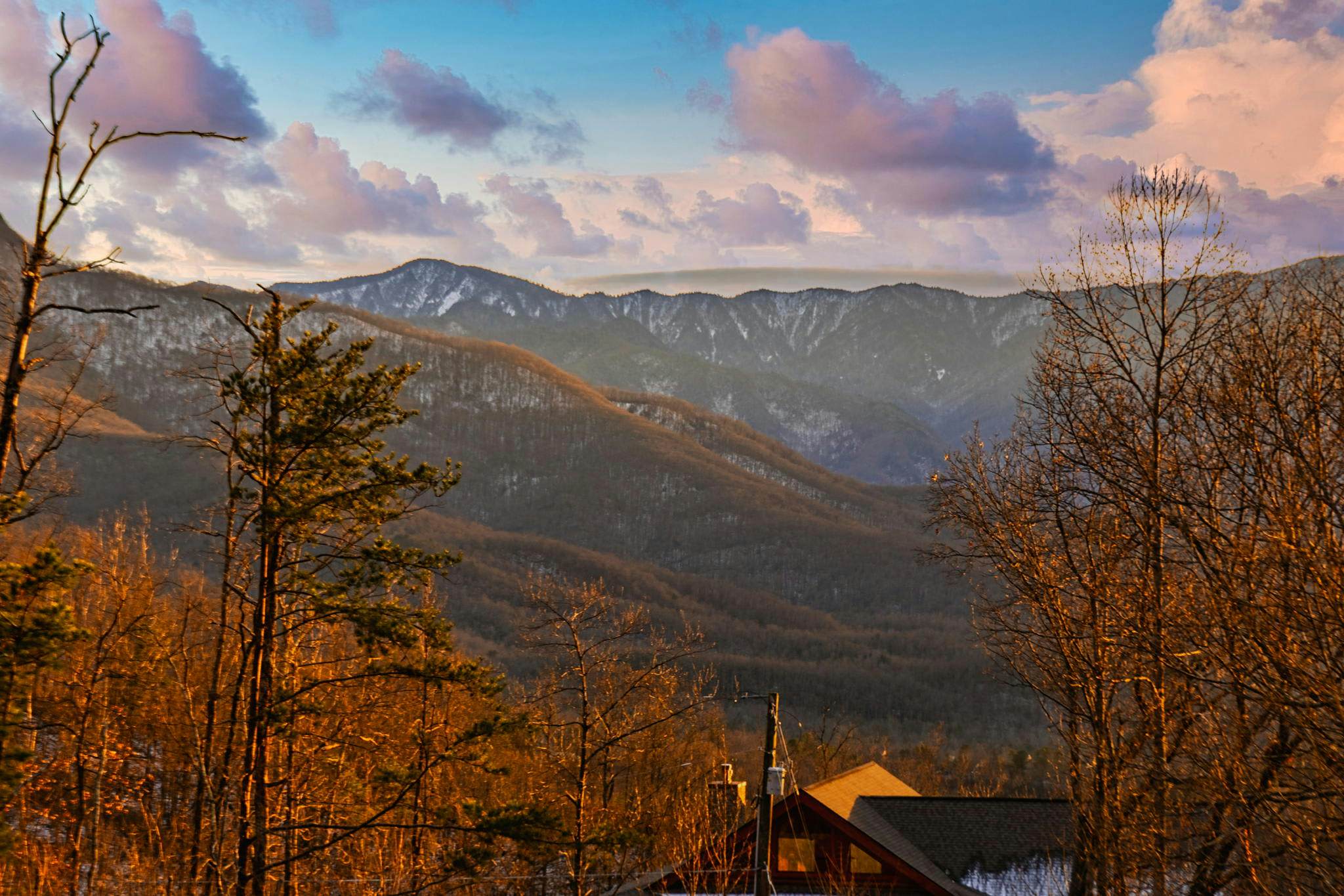 Luxury Cabin w/ Mountain view・Hot Tub, Fire pit