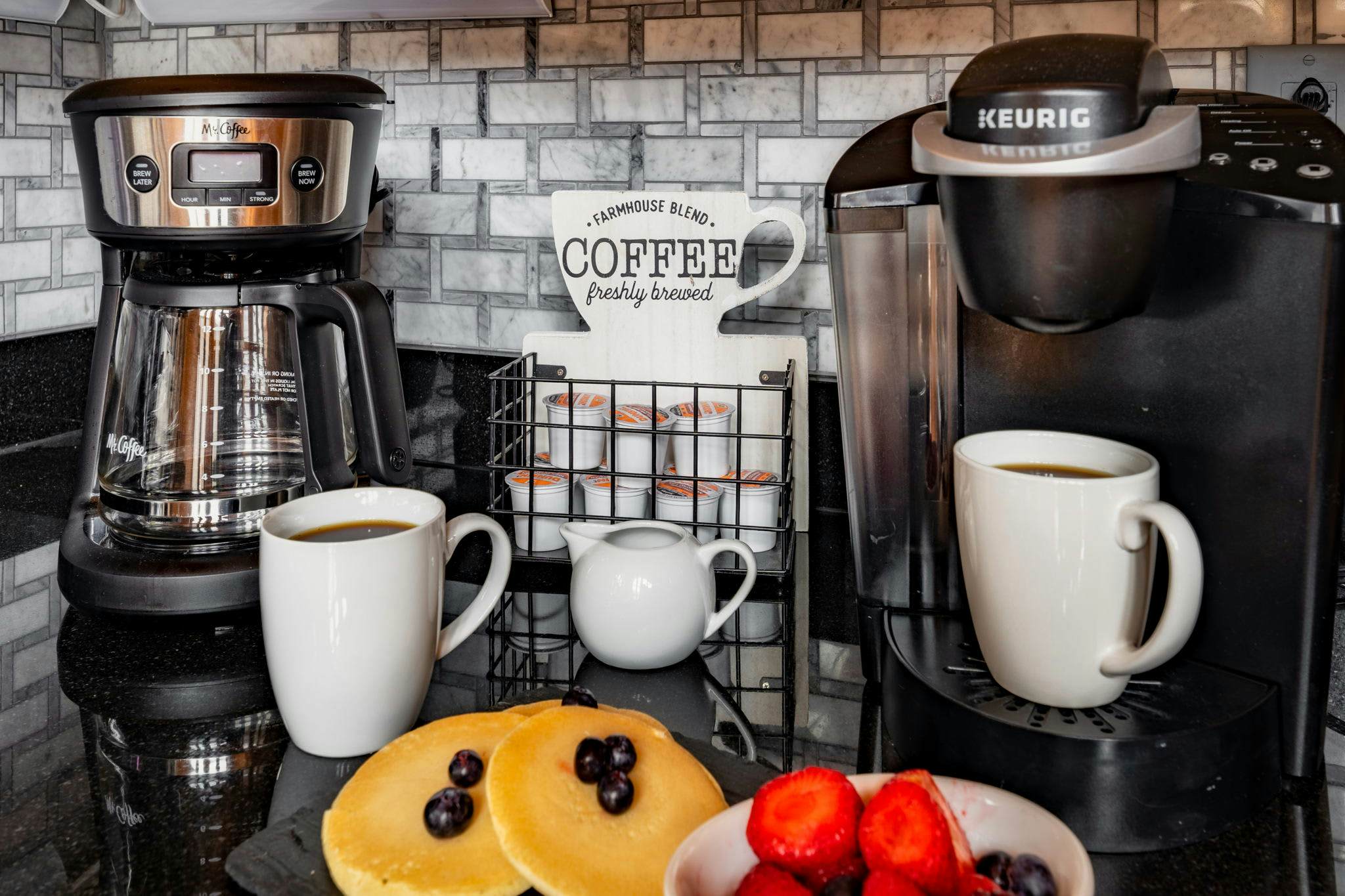 Luxury Cabin w/ Mountain view・Hot Tub, Fire pit