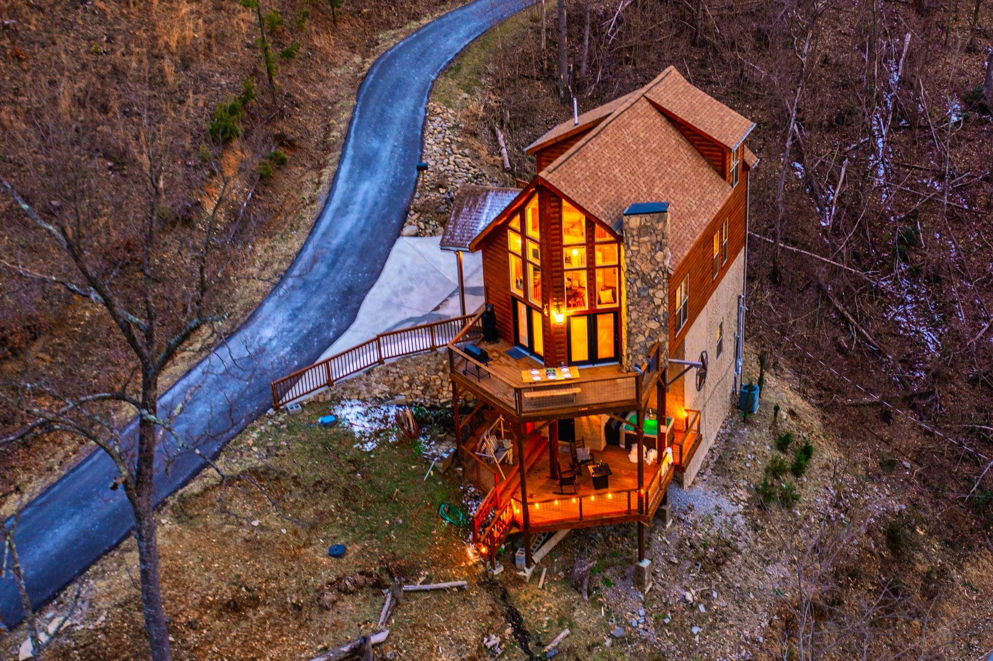 Luxury Cabin w/ Mountain view・Hot Tub, Fire pit