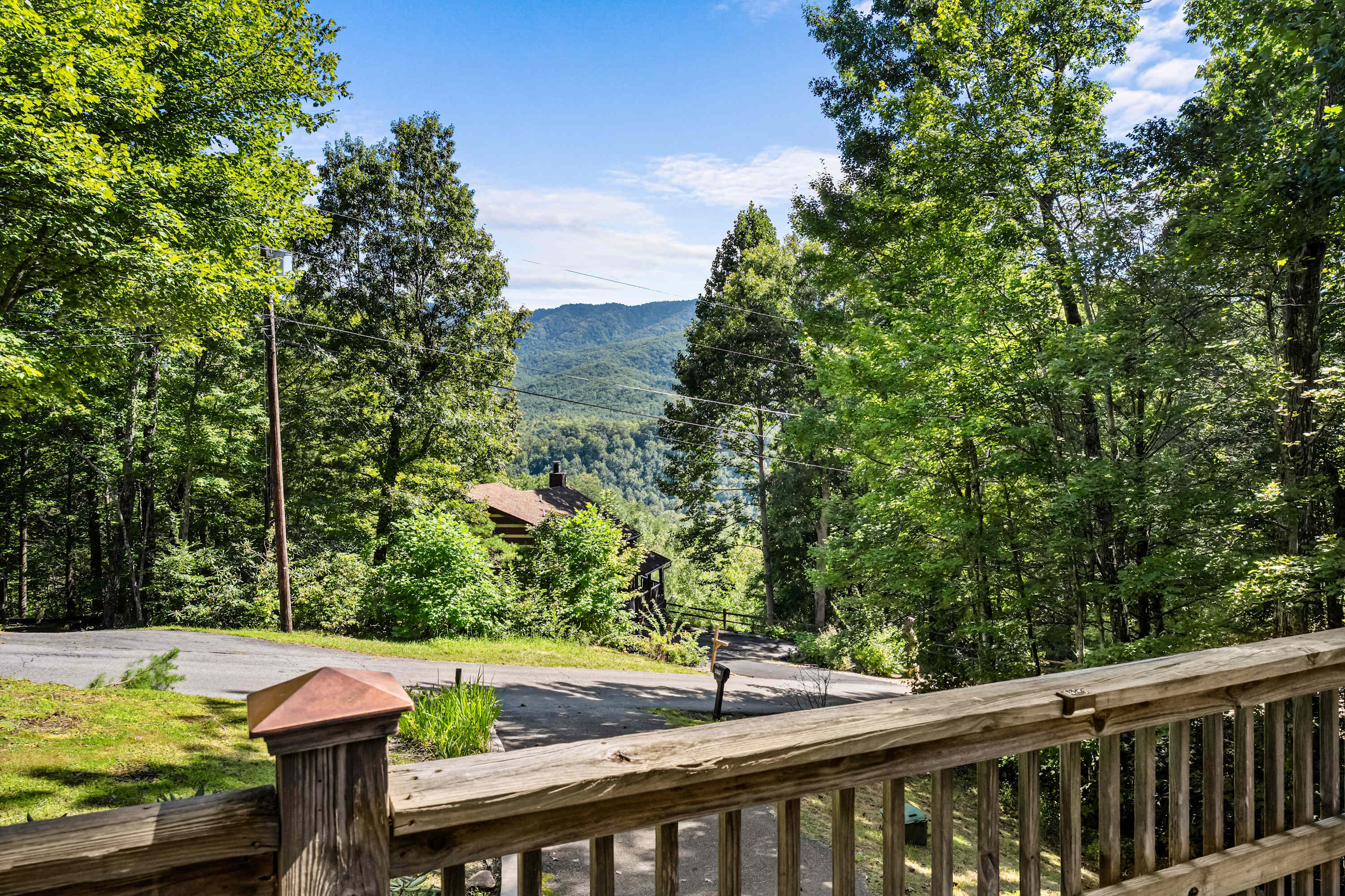 Stunning View, Sleeps 12・Hot tub・Grill・Pets・Games