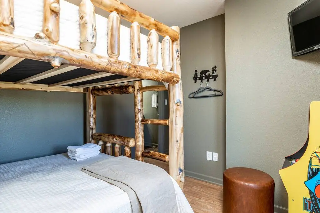 Peaceful Getaway, Sleeps 6・Pet Friendly & Hot Tub