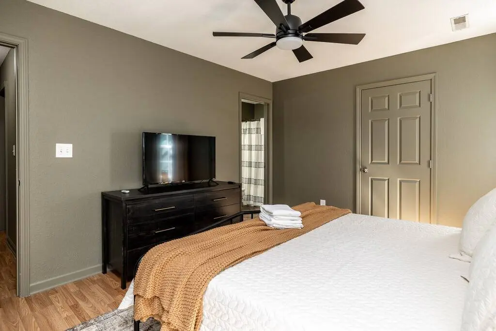 Peaceful Getaway, Sleeps 6・Pet Friendly & Hot Tub