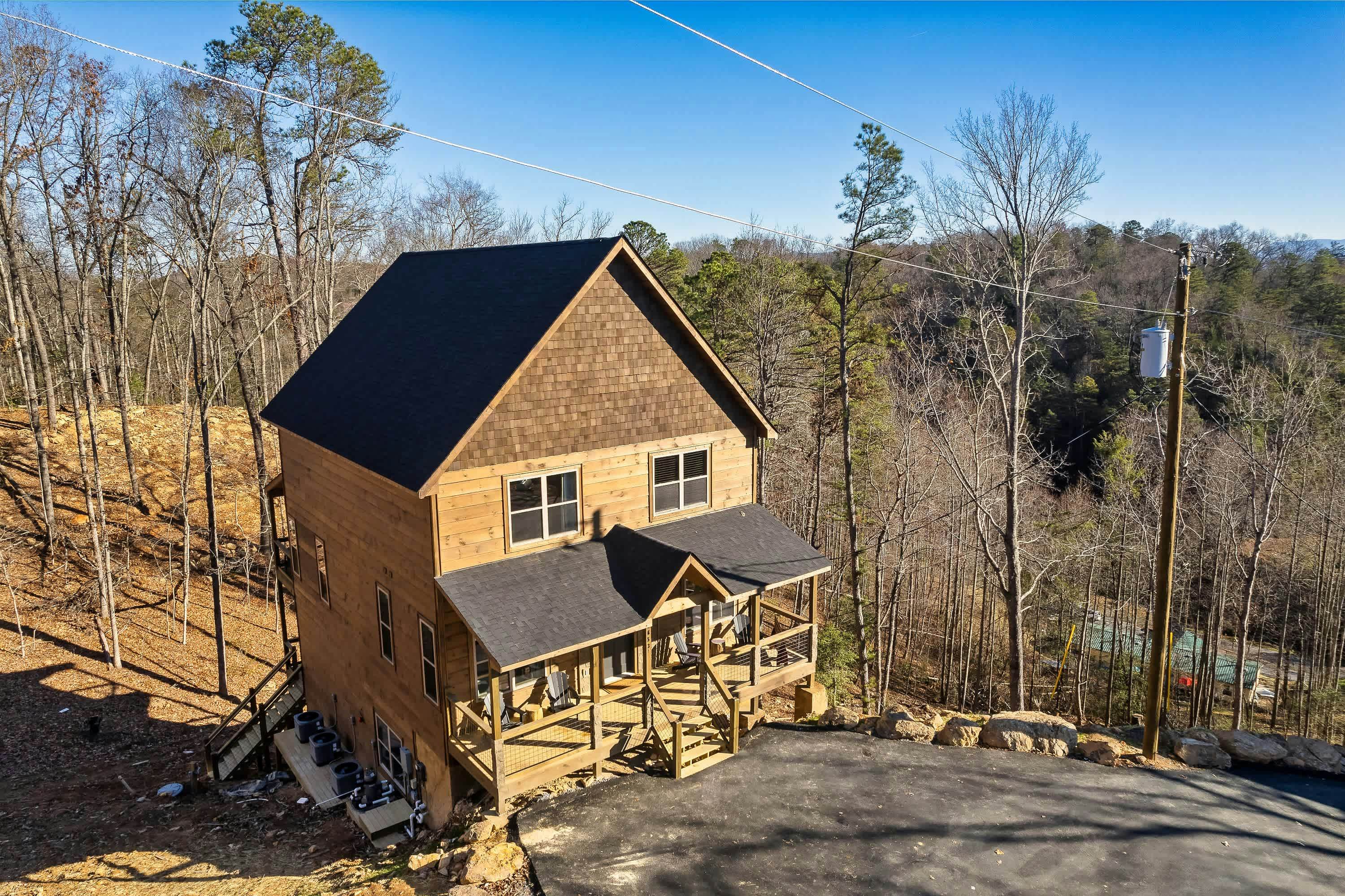 Luxury Cabin w/ View・Pool・Hot Tub・Games・Fire pit