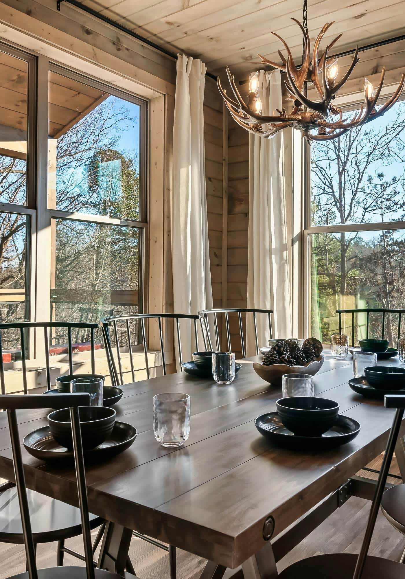 Luxury Cabin w/ View・Pool・Hot Tub・Games・Fire pit