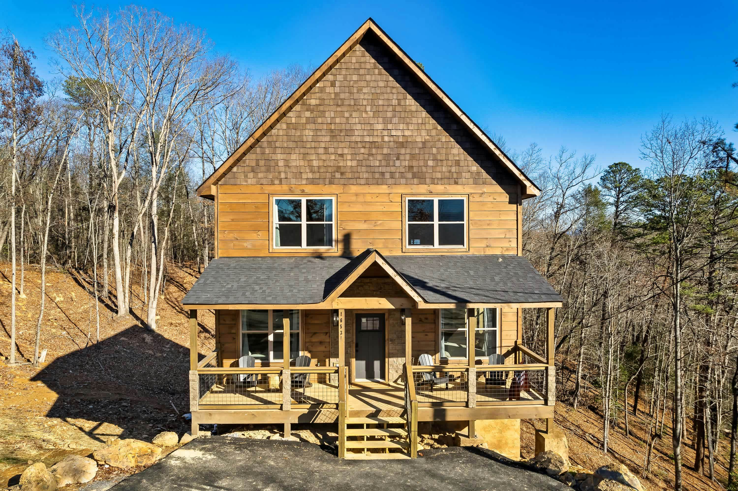 Luxury Cabin w/ View・Pool・Hot Tub・Games・Fire pit