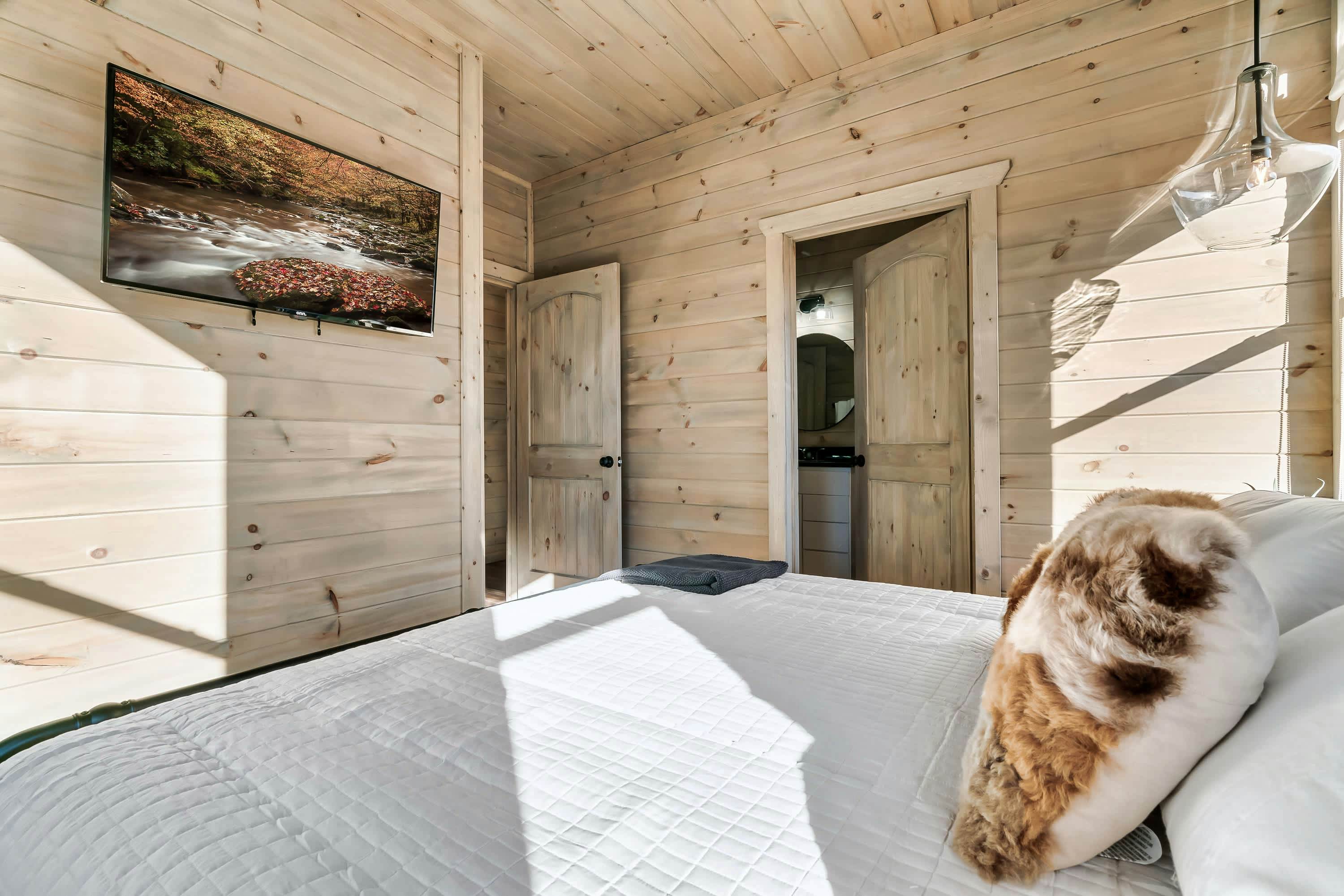 Luxury Cabin w/ View・Pool・Hot Tub・Games・Fire pit