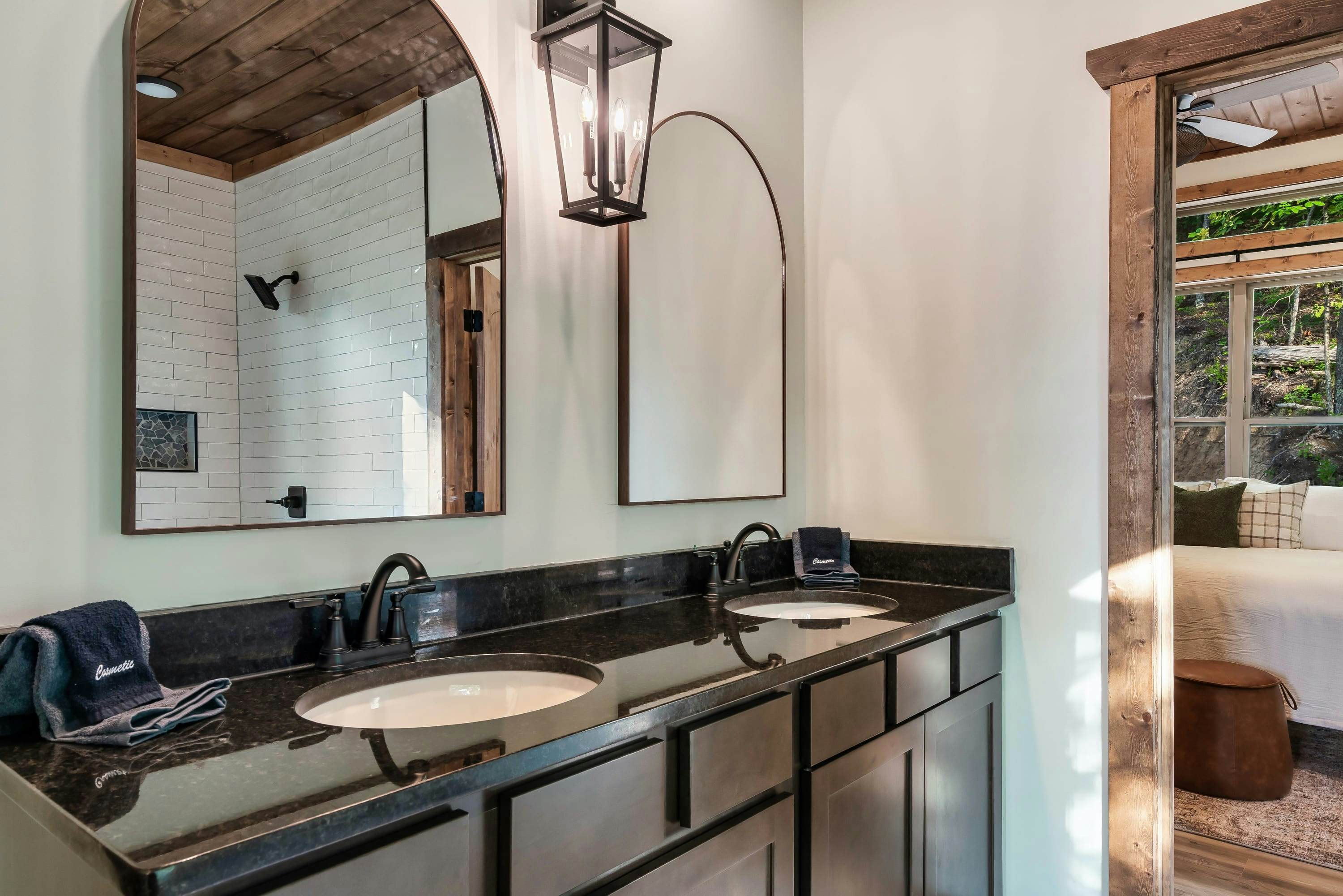 Sleeps 20・Mtn View・Indoor Pool・Theater・Gym・Hot tub