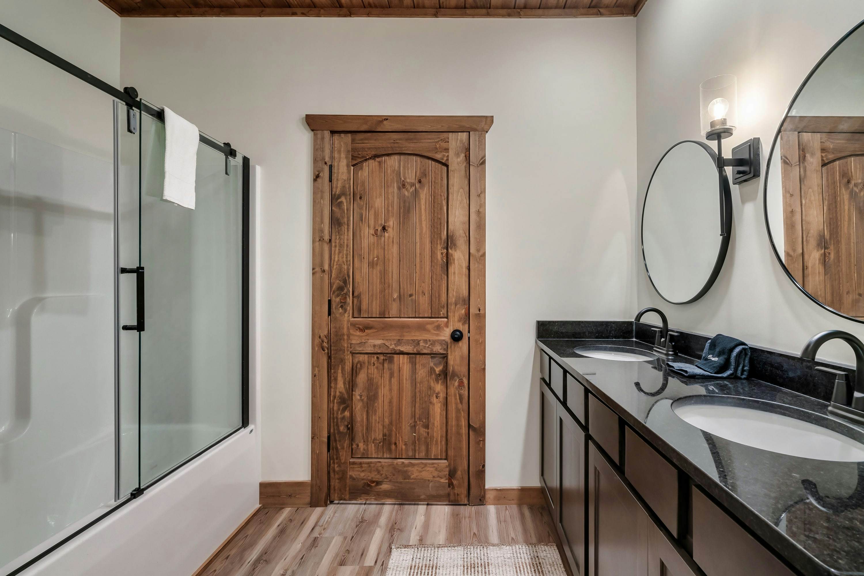 Sleeps 20・Mtn View・Indoor Pool・Theater・Gym・Hot tub