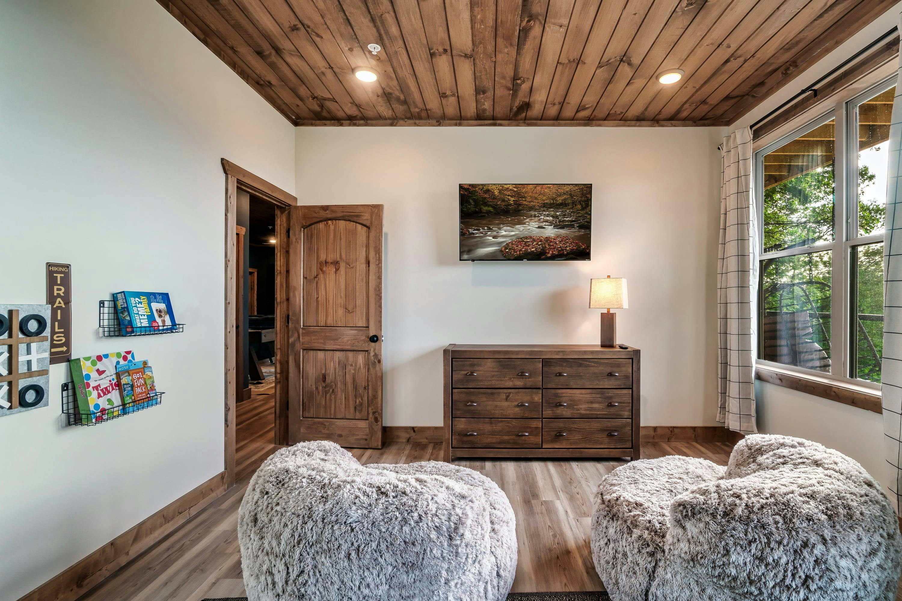 Sleeps 20・Mtn View・Indoor Pool・Theater・Gym・Hot tub