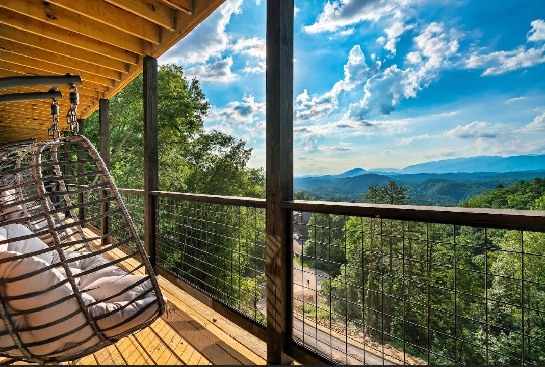 Sleeps 20・Mtn View・Indoor Pool・Theater・Gym・Hot tub