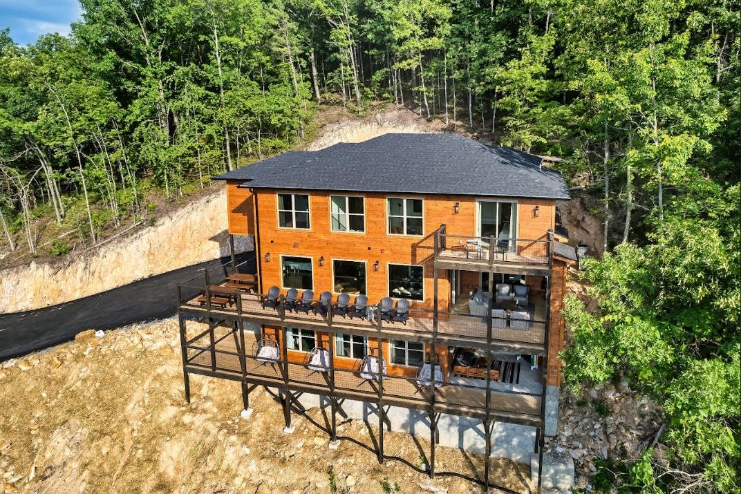 Sleeps 20・Mtn View・Indoor Pool・Theater・Gym・Hot tub