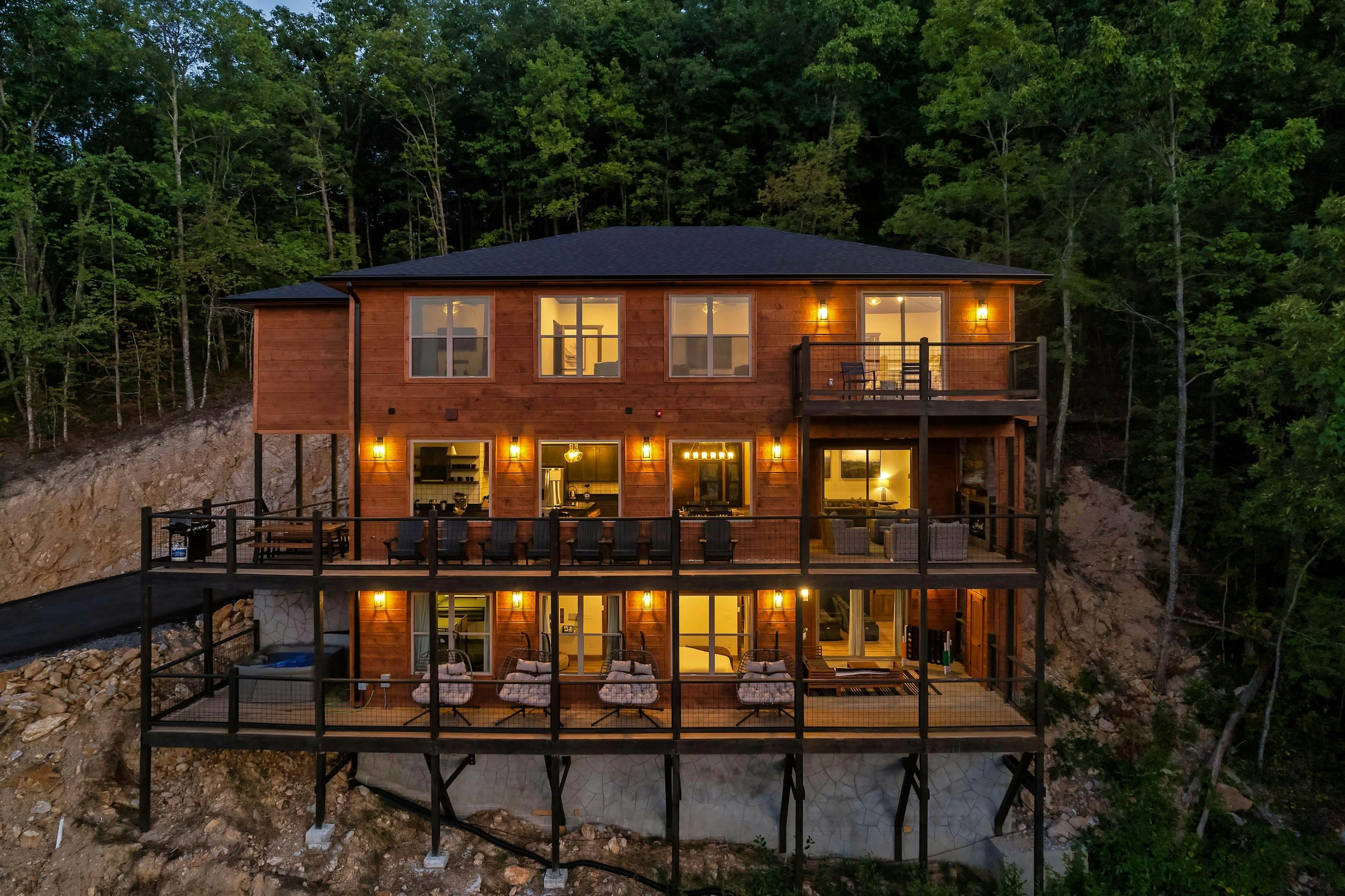 Sleeps 20・Mtn View・Indoor Pool・Theater・Gym・Hot tub