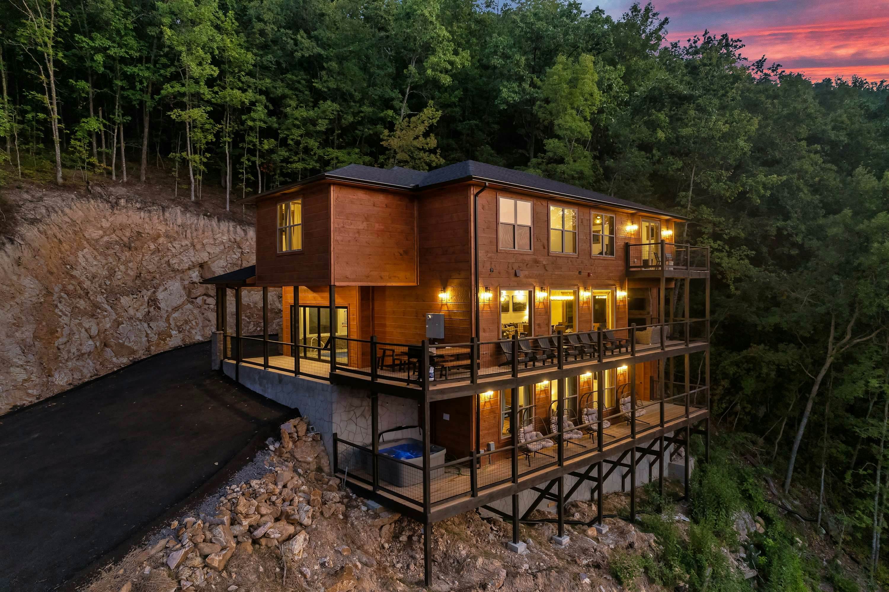 Sleeps 20・Mtn View・Indoor Pool・Theater・Gym・Hot tub