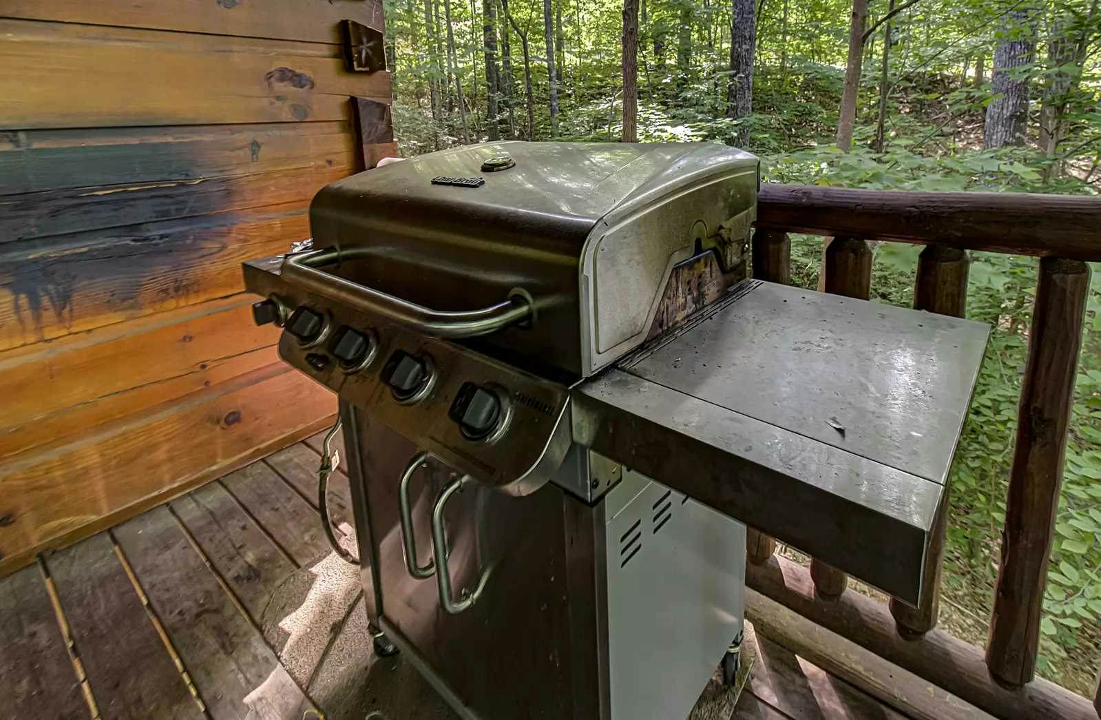 Arrowhead Cabin, Sleeps 18・Hot Tub・Grill・Game Loft