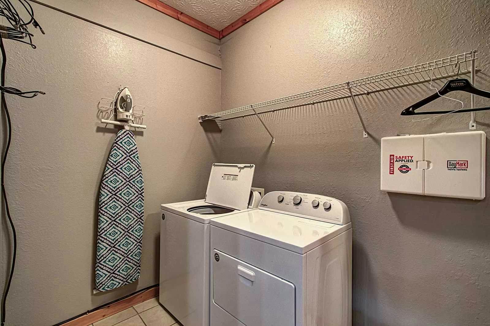 Arrowhead Cabin, Sleeps 18・Hot Tub・Grill・Game Loft