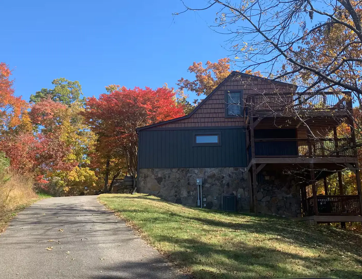 Cozy & Spacious Retreat, Sleeps 8・Hot Tub・Scenic