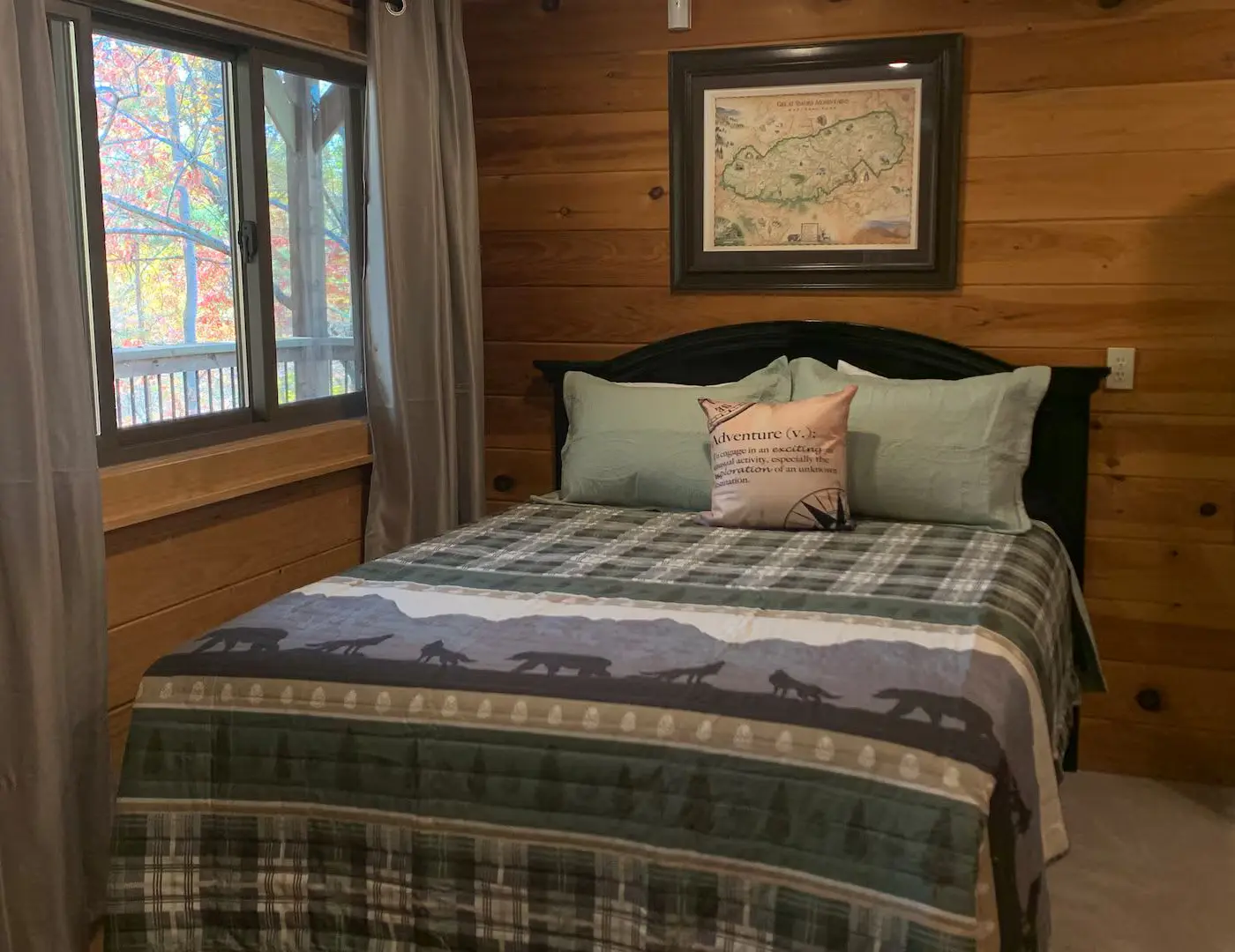 Cozy & Spacious Retreat, Sleeps 8・Hot Tub・Scenic