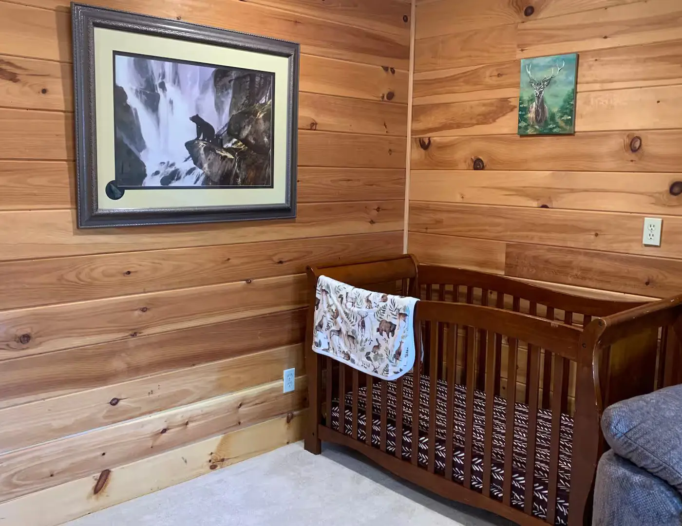 Cozy & Spacious Retreat, Sleeps 8・Hot Tub・Scenic