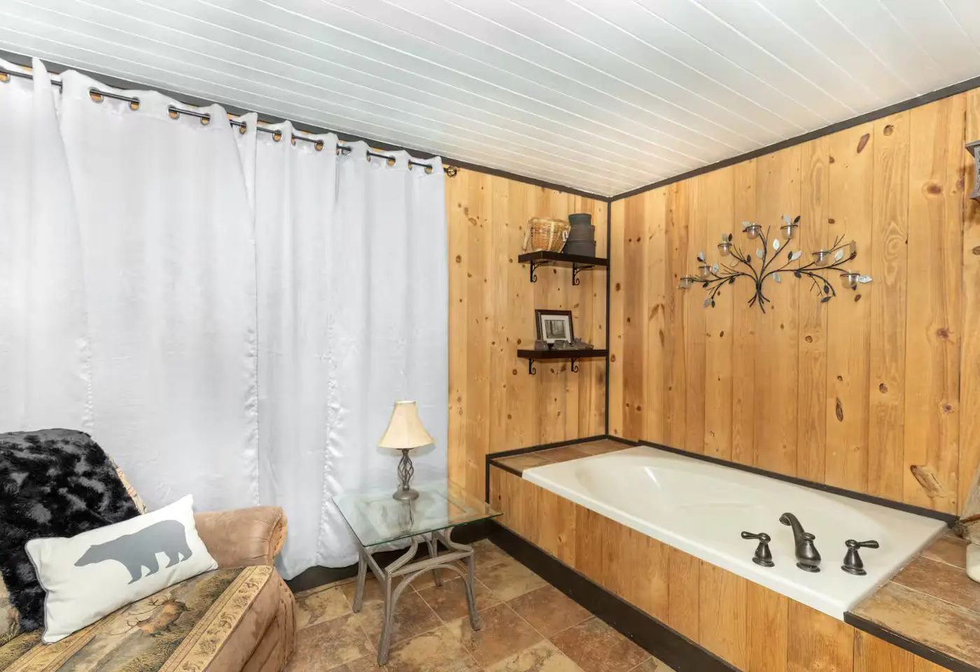 Cozy & Spacious Retreat, Sleeps 8・Hot Tub・Scenic