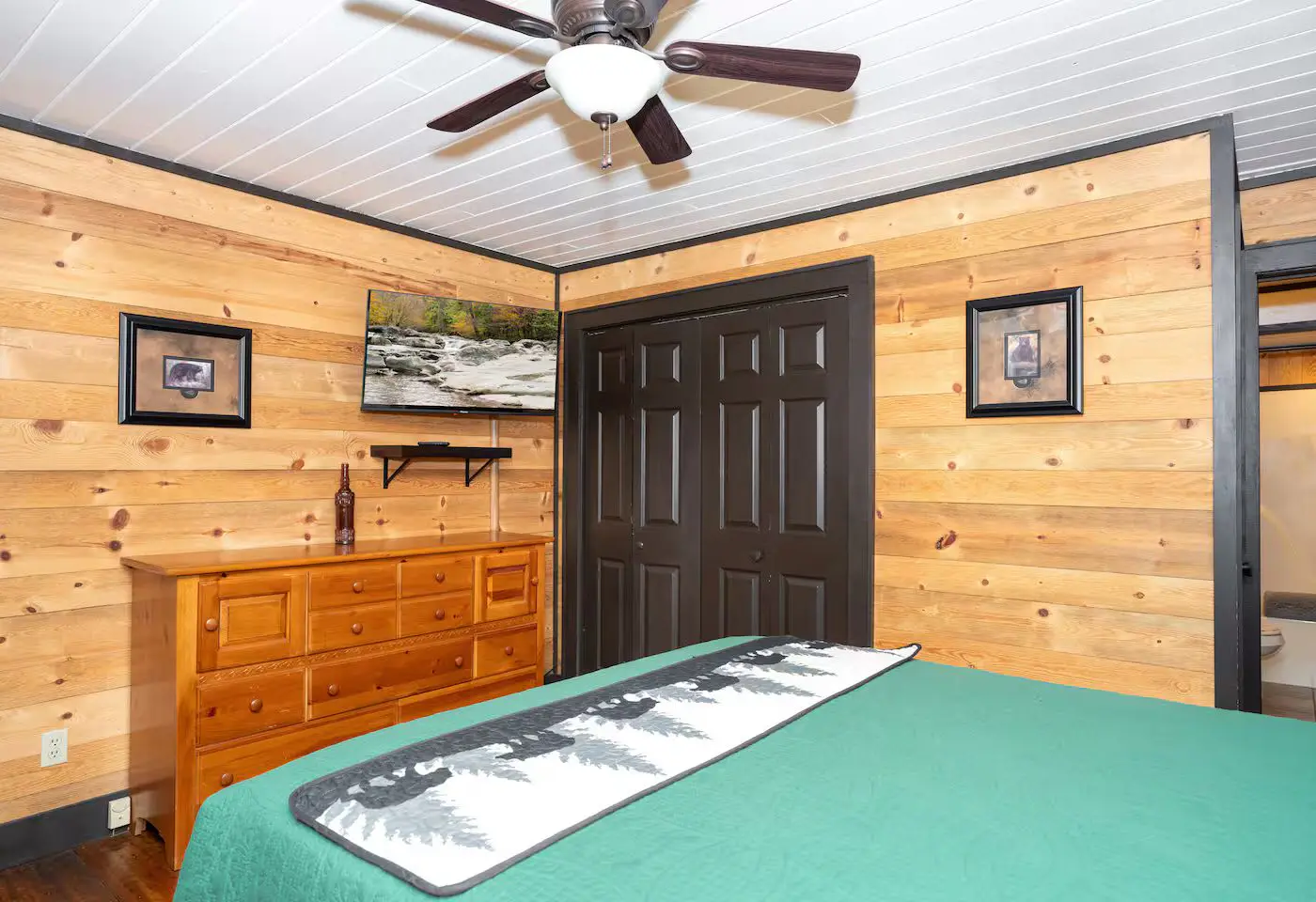 Cozy & Spacious Retreat, Sleeps 8・Hot Tub・Scenic