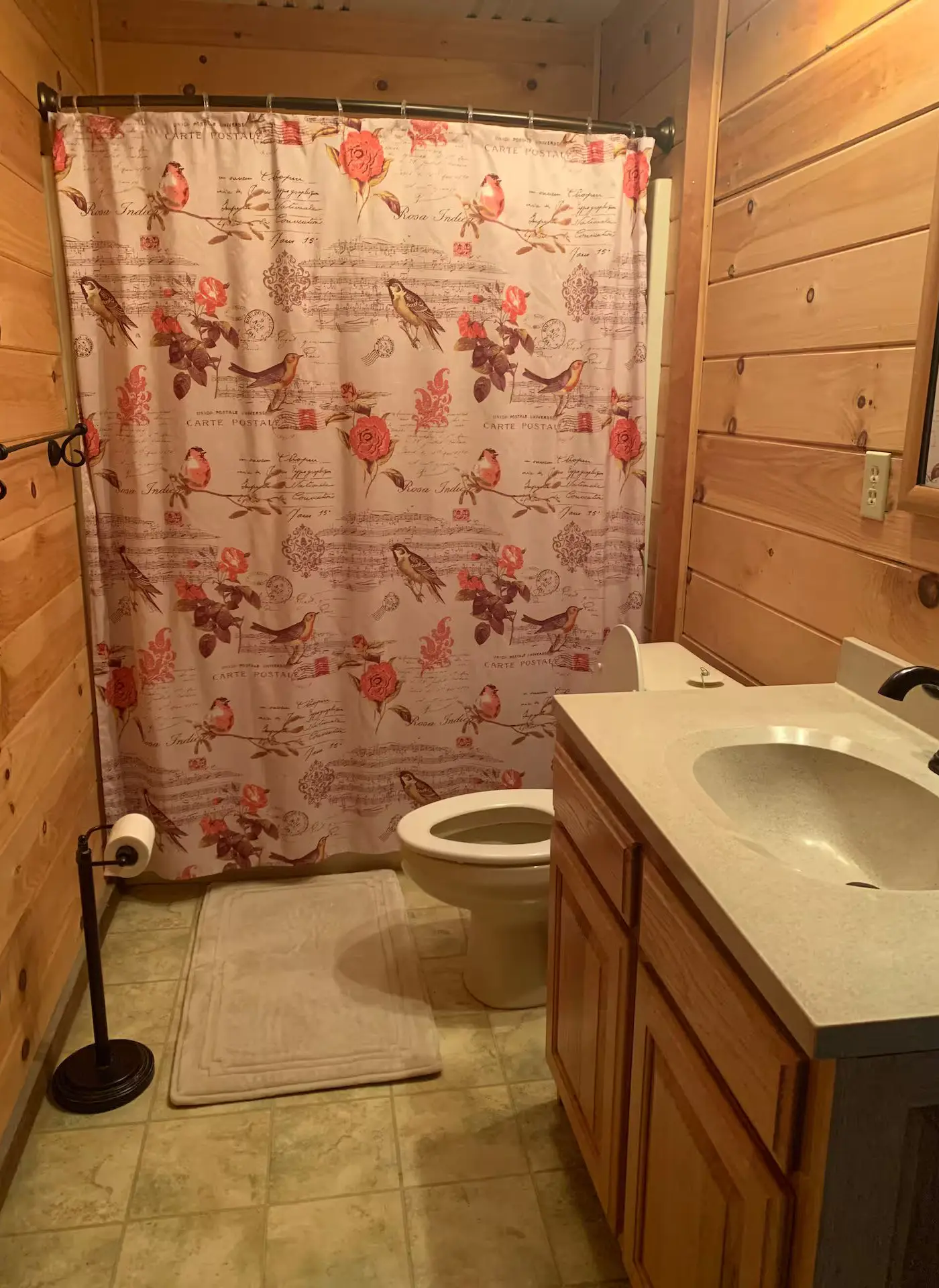 Cozy & Spacious Retreat, Sleeps 8・Hot Tub・Scenic