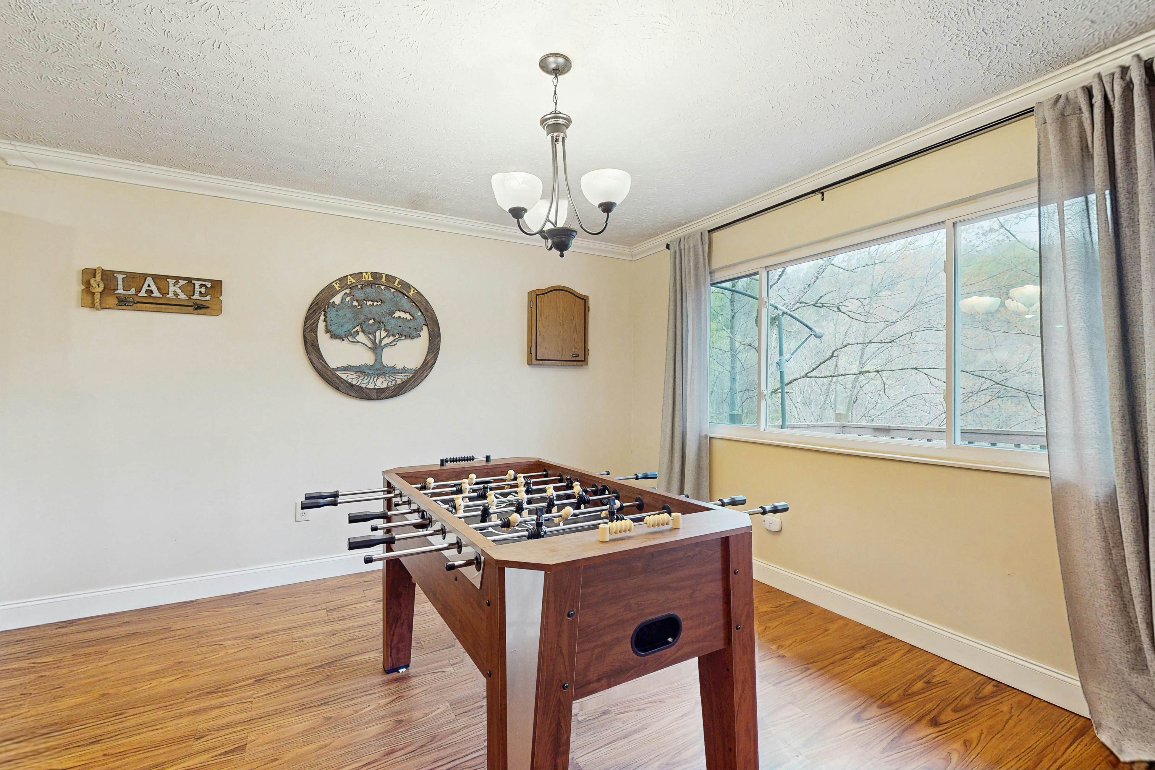 Cozy Lake Duplex | Luxe Kitchen・Games・Dog-friendly