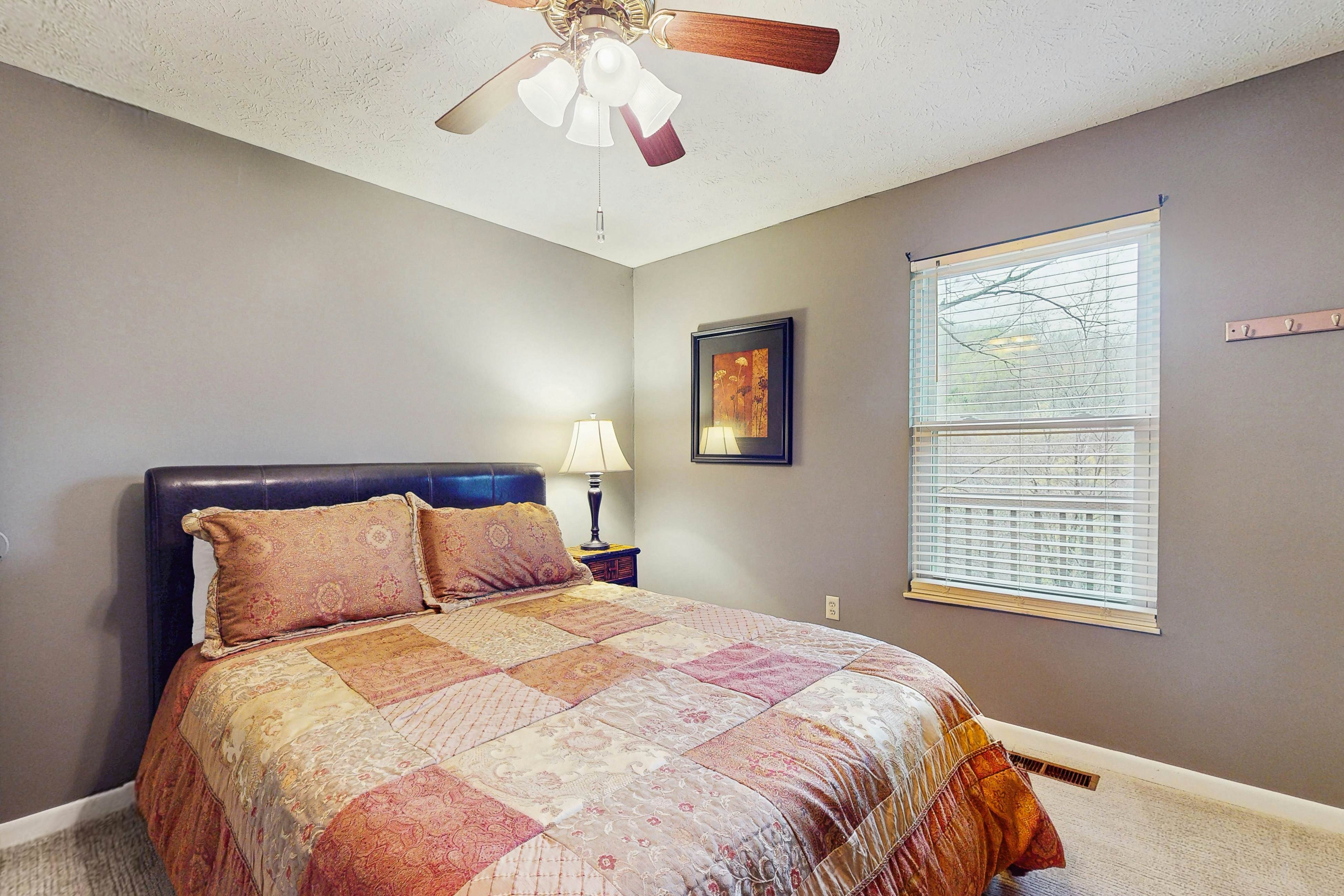 Cozy Lake Duplex | Luxe Kitchen・Games・Dog-friendly