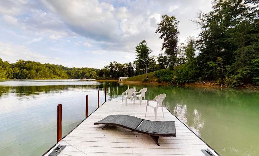 Lakefront Home, Sleeps 12 W Private Dock・Grill