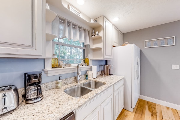 Lakefront Home, Sleeps 12 W Private Dock・Grill