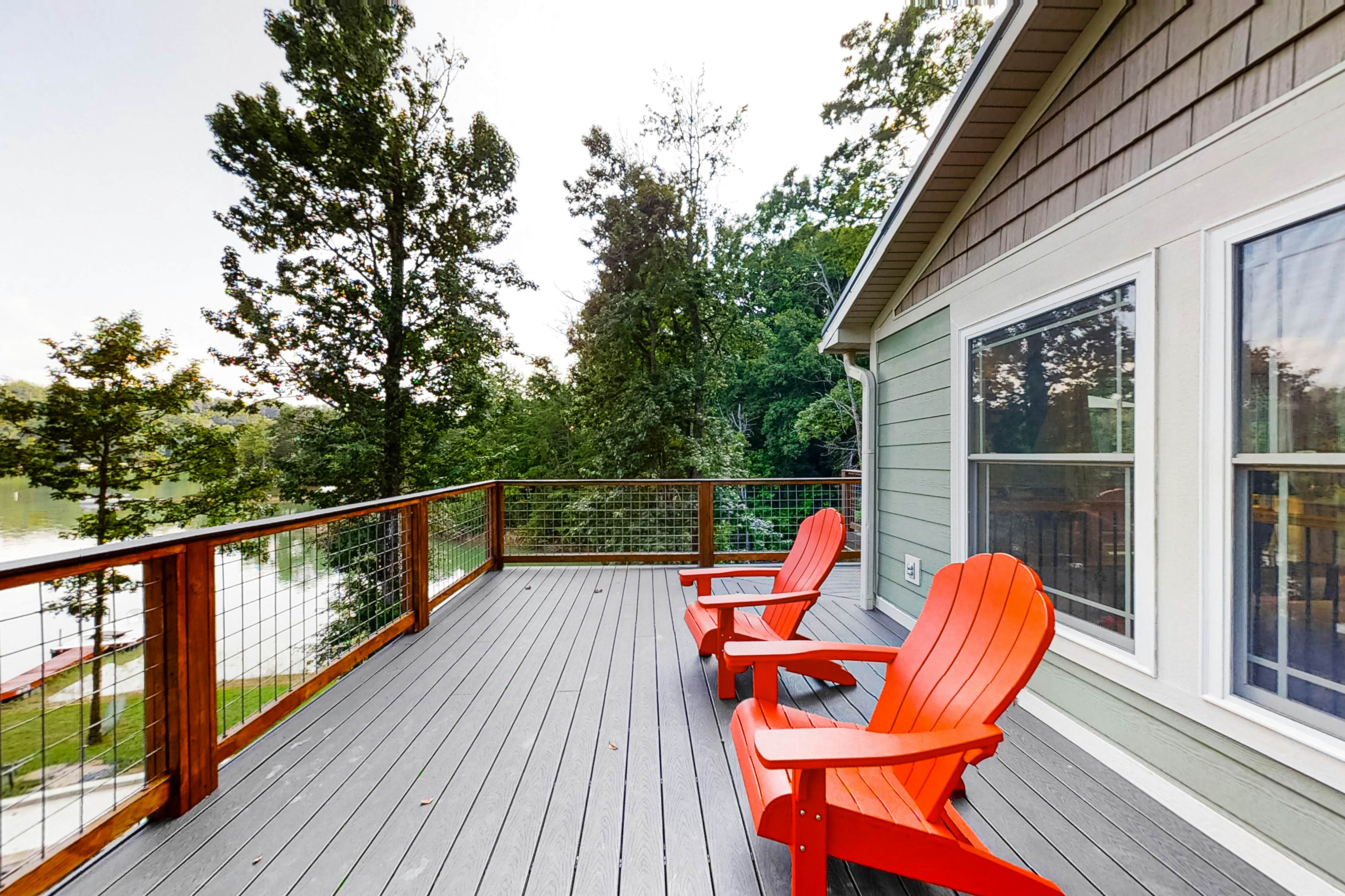 Lakefront Home, Sleeps 12 W Private Dock・Grill