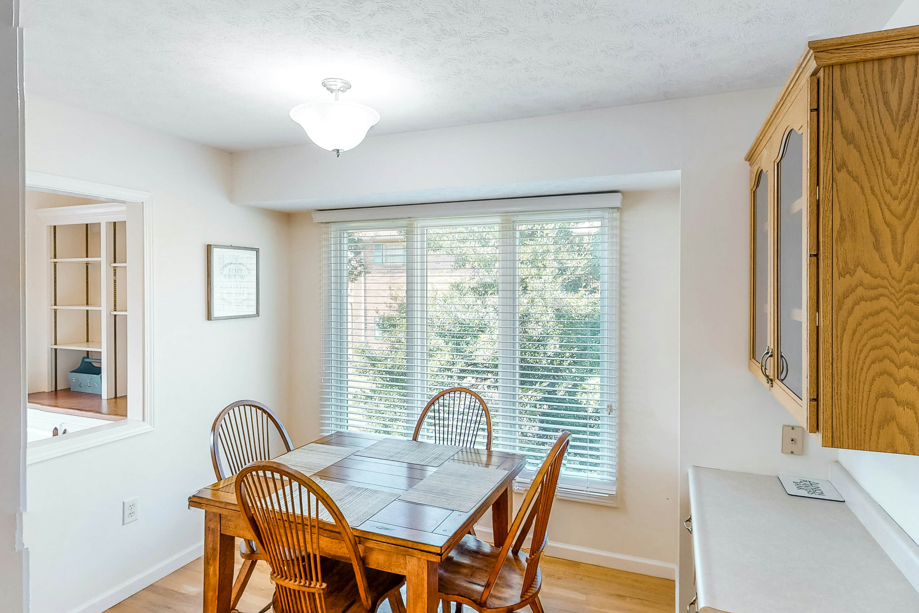 Lakefront Cabin, Sleeps 6 ・Deck・Hot Tub・Pool Table