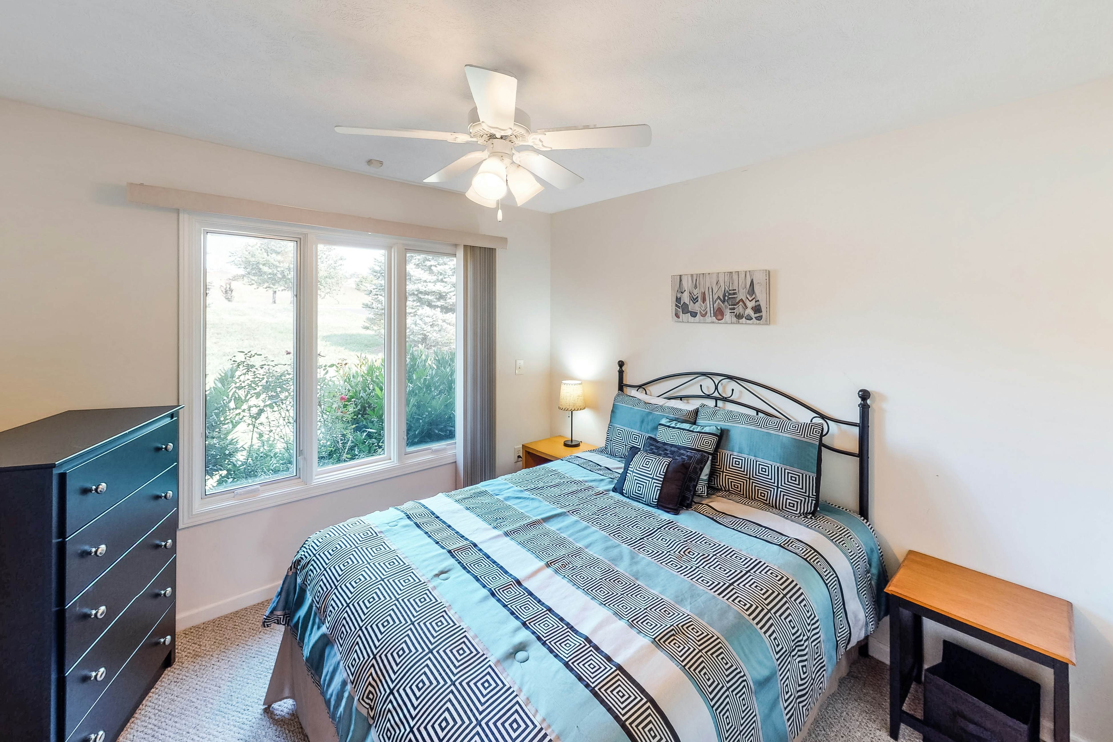 Lakefront Cabin, Sleeps 6 ・Deck・Hot Tub・Pool Table