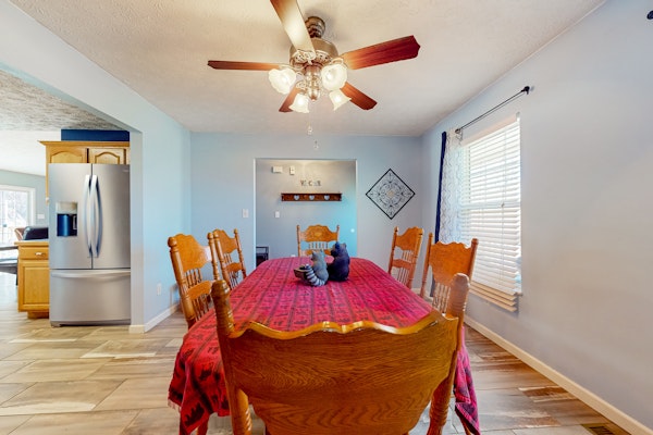 Spacious Home・Free Ticket・Games・Jetted Tub・Grill