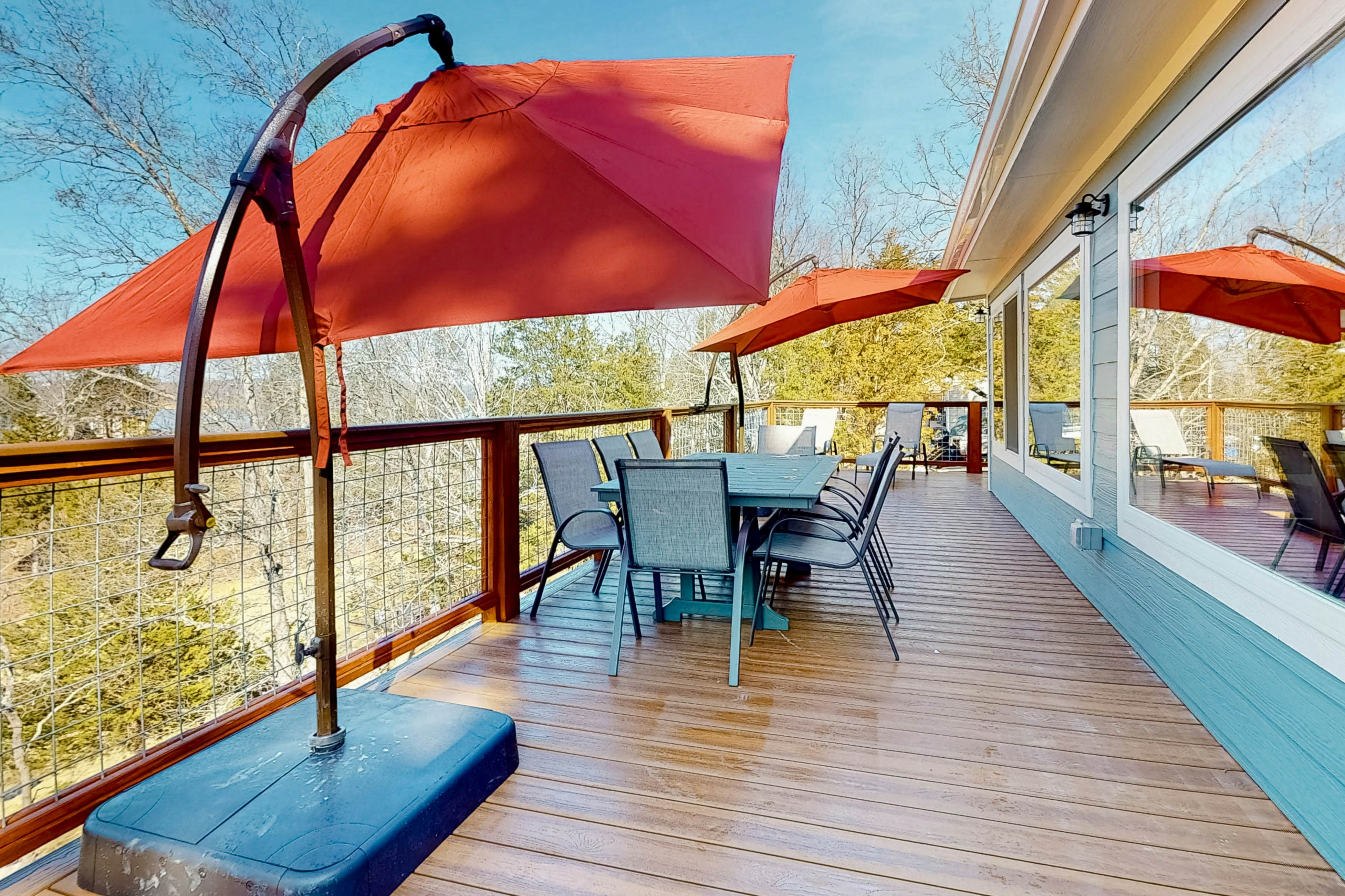 Newly Renovated Home W Private Dock・Deck・Lake View