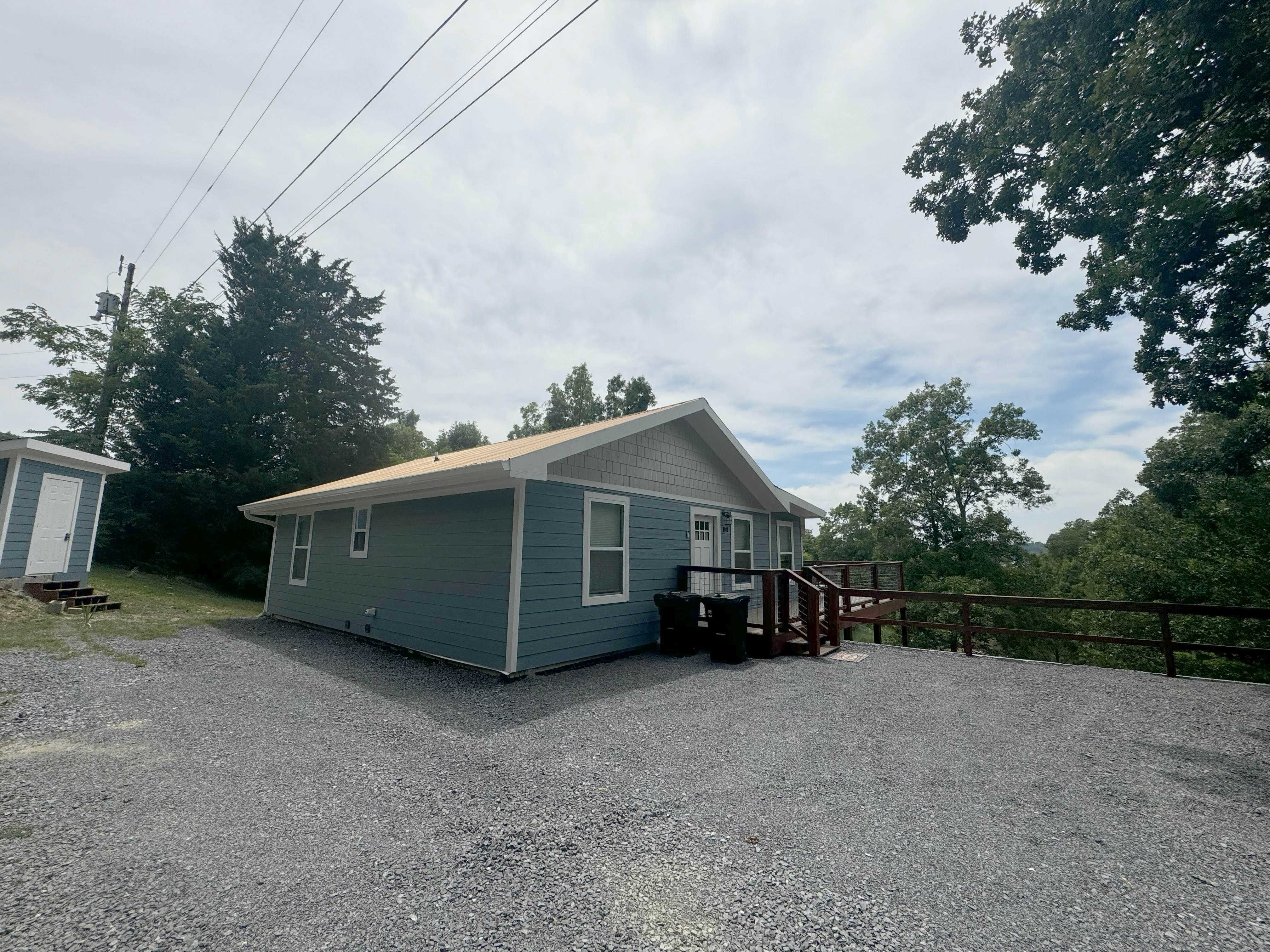 Newly Renovated Home W Private Dock・Deck・Lake View