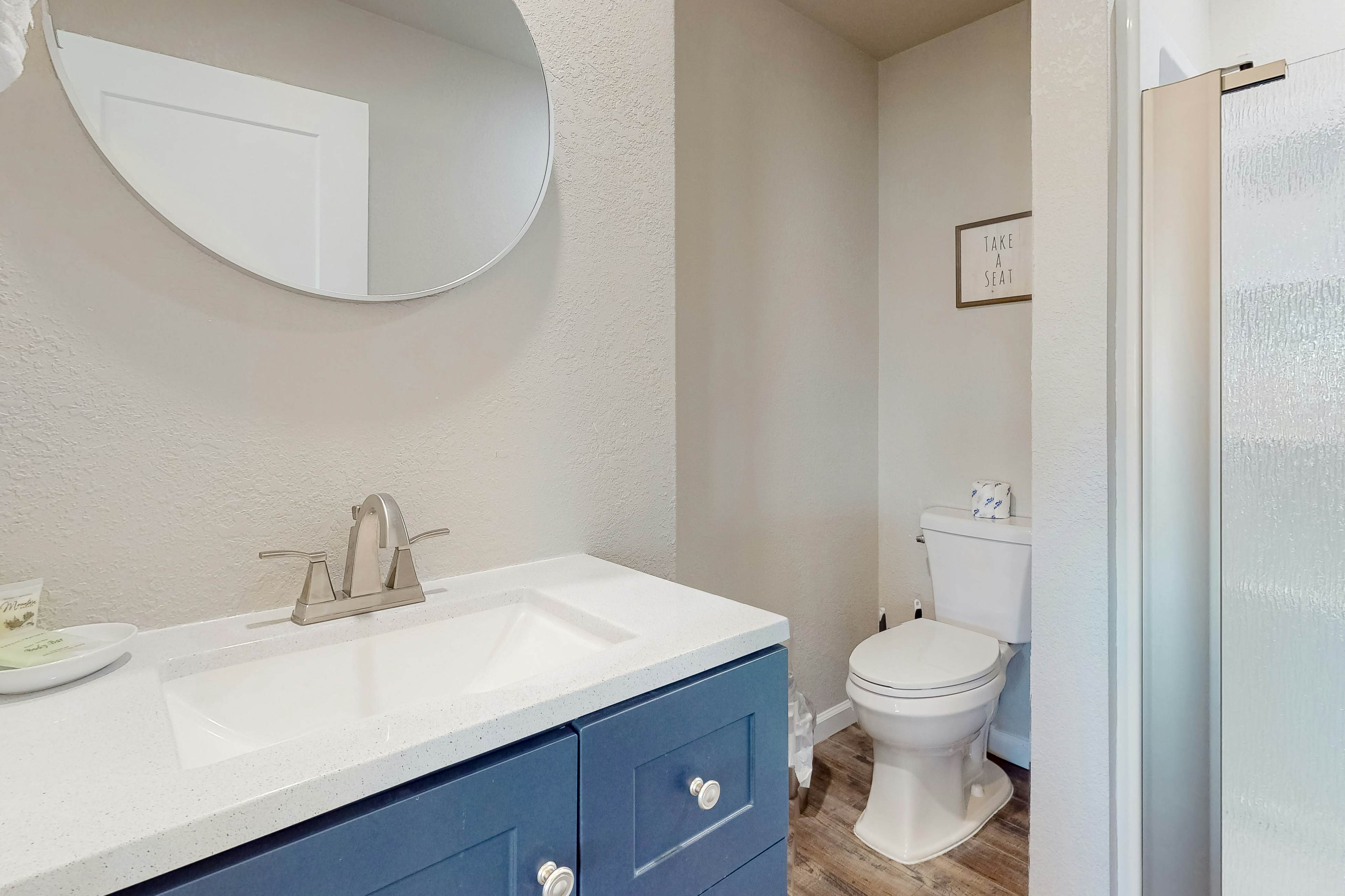 Newly Renovated Home W Private Dock・Deck・Lake View