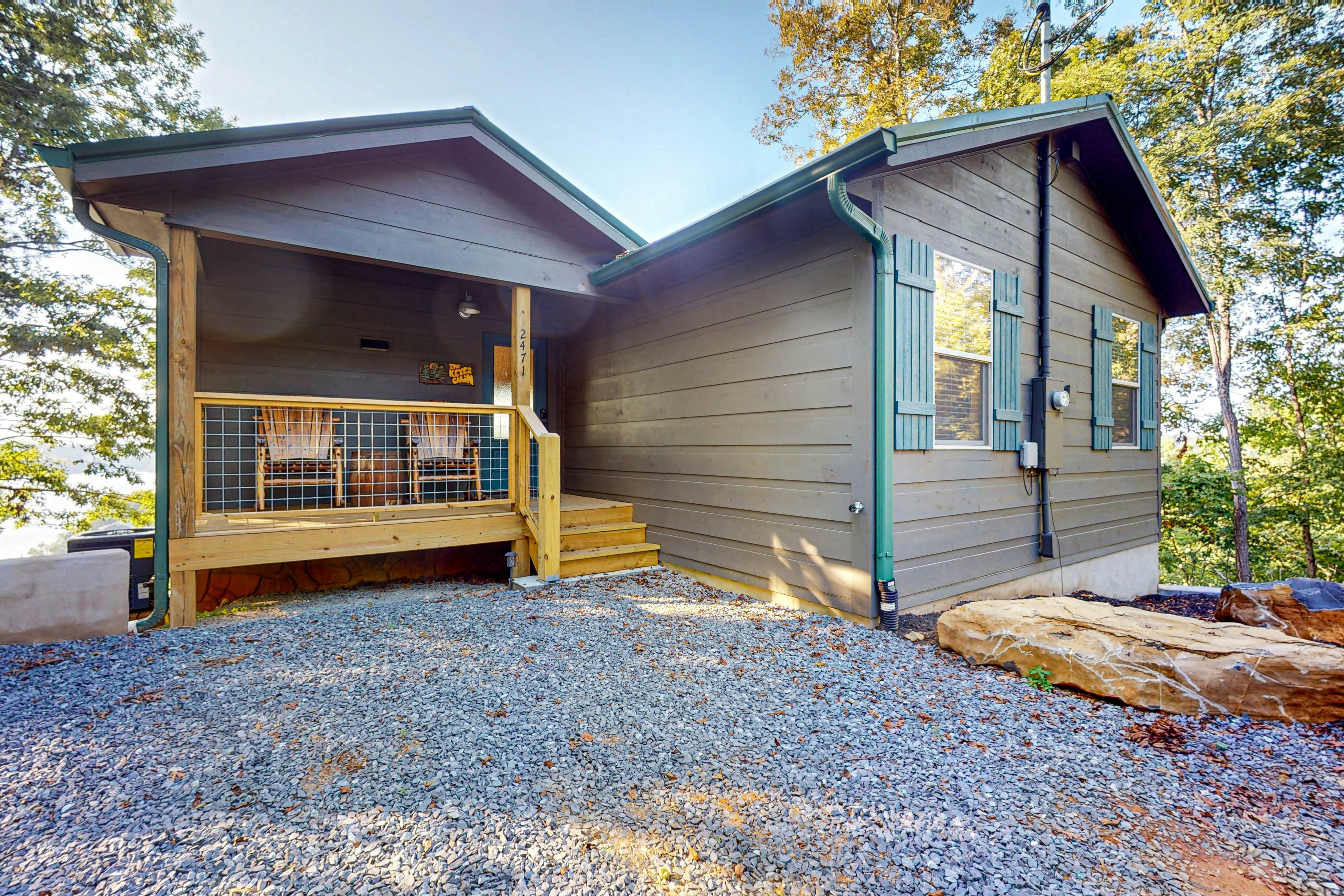 Waterfront Home N Douglas Lake ・2 decks・Rec. room