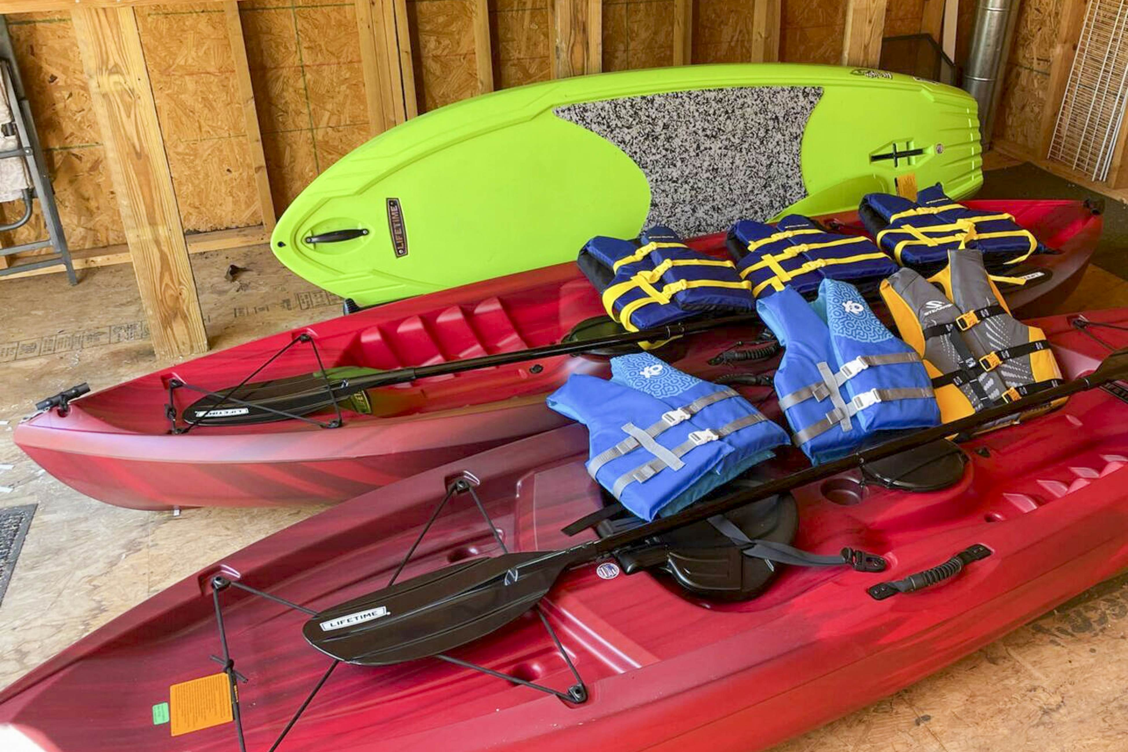 Luxury Lakefront Home・Hot Tub・Dock・Ping-Pong・Deck