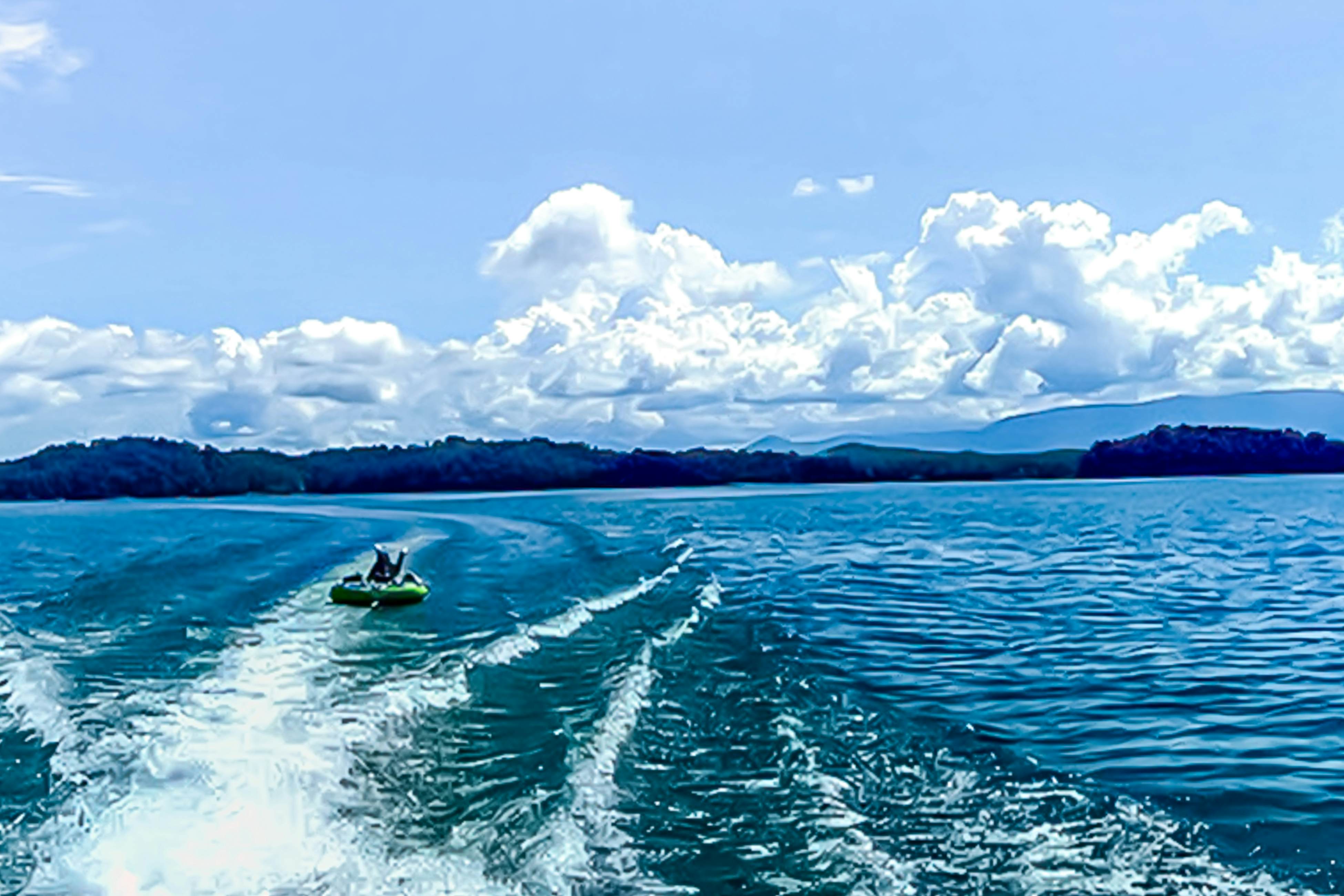 Luxury Lakefront Home・Hot Tub・Dock・Ping-Pong・Deck
