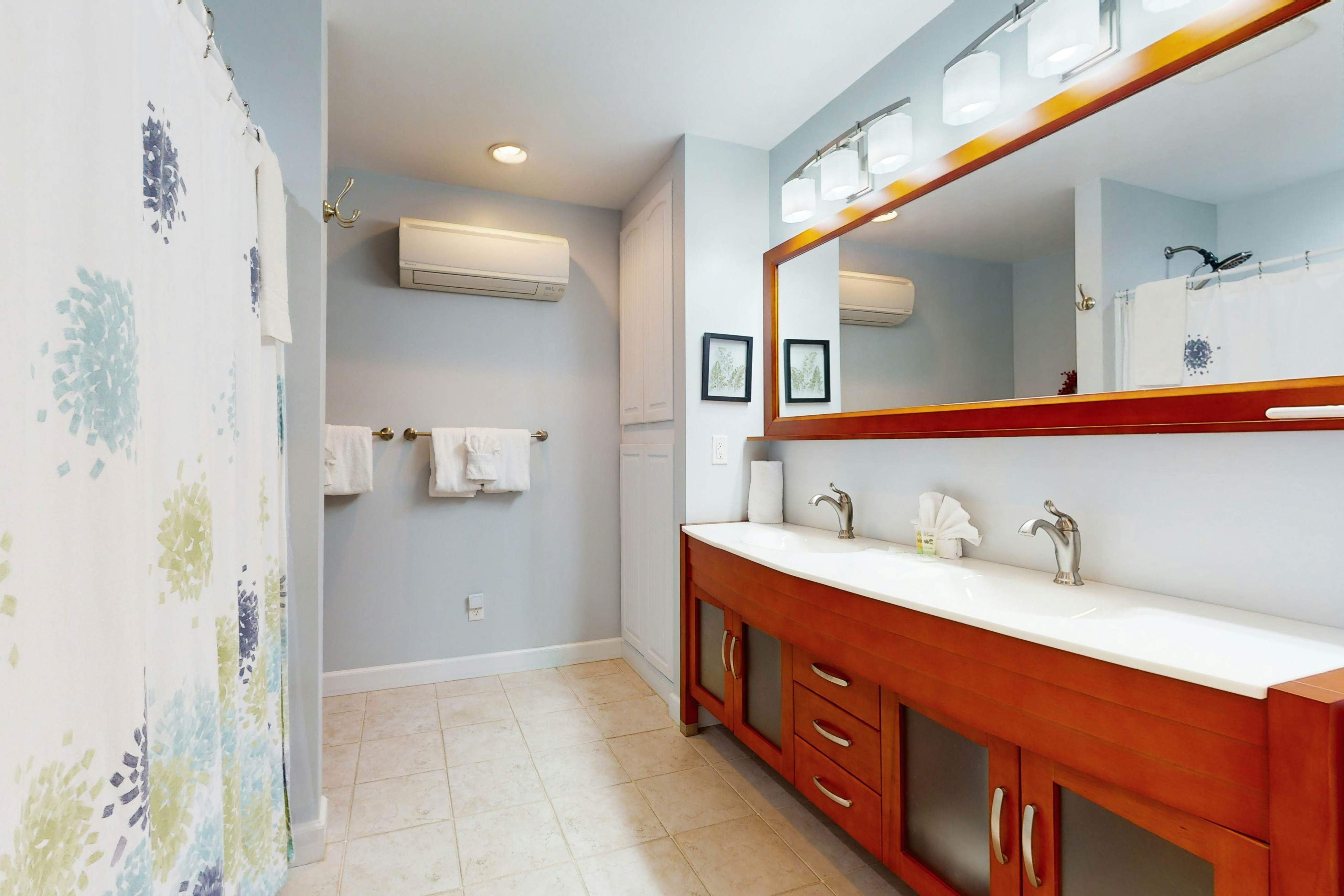 Peaceful Waterfront Home・Private Dock・Grill・Patio