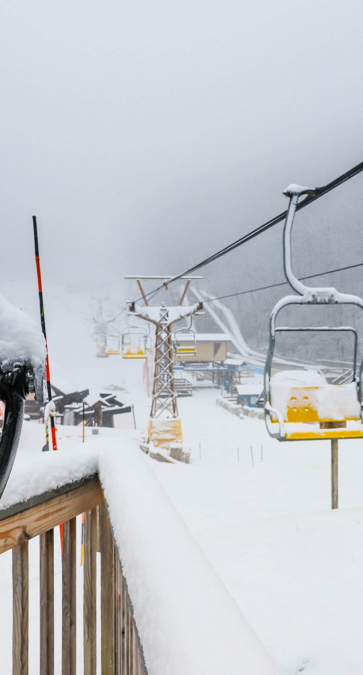 Cozy Smokies Condo Balcony, Views, Pool, Free Tickets