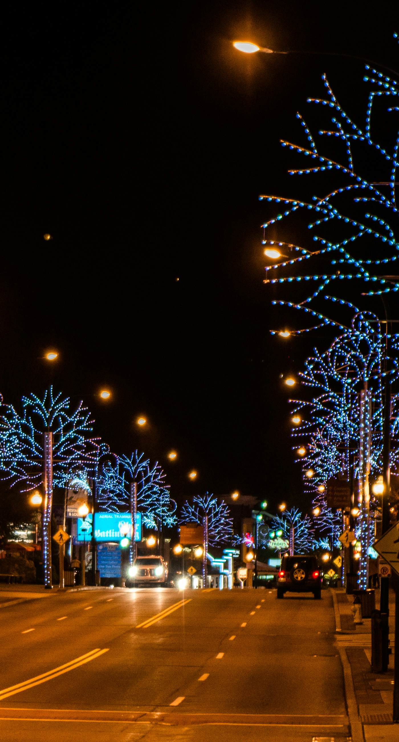 Cozy Smokies Condo Balcony, Views, Pool, Free Tickets