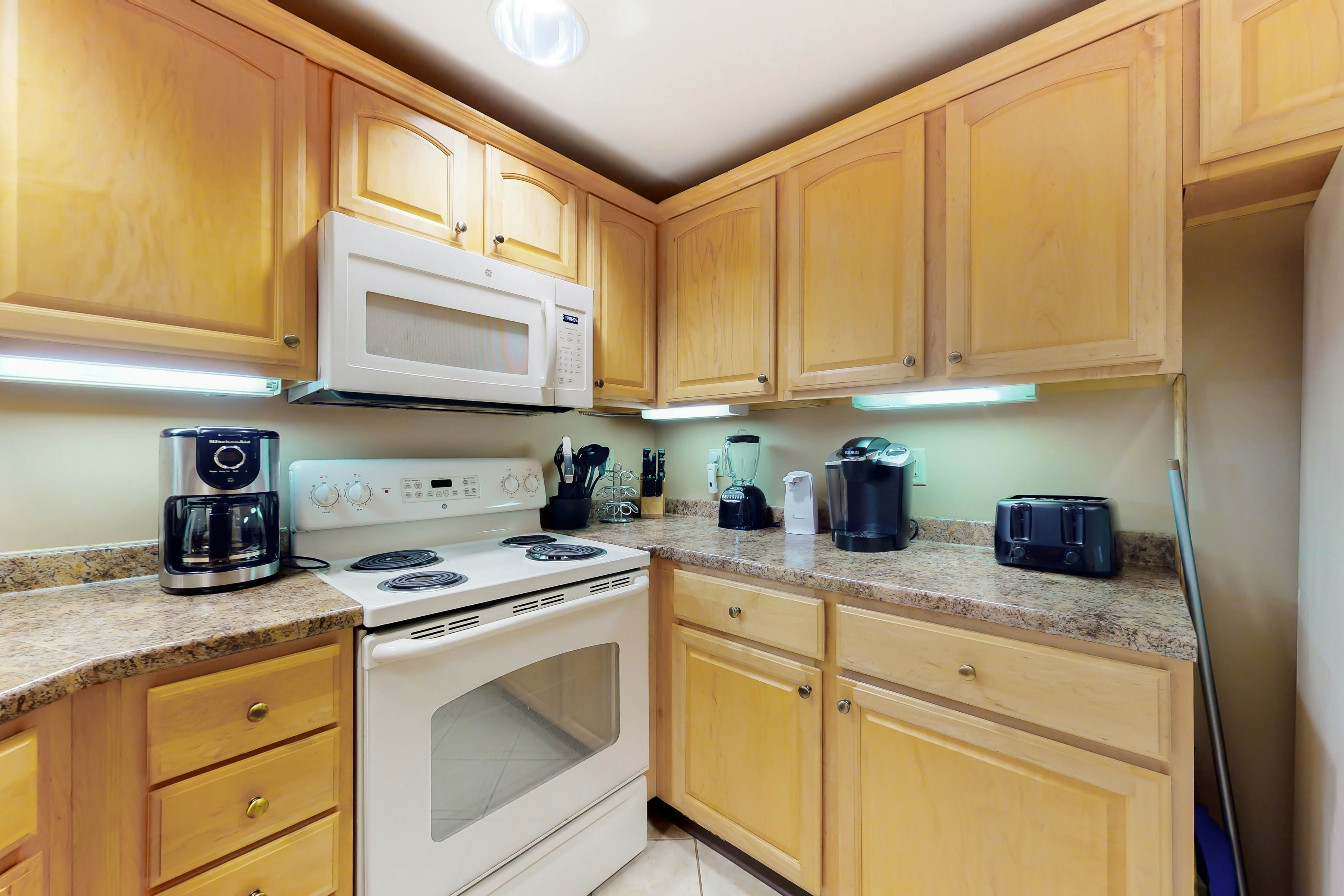 Lovely Condo W Fireplace, Sleeps 6・Gym・Hot Tub