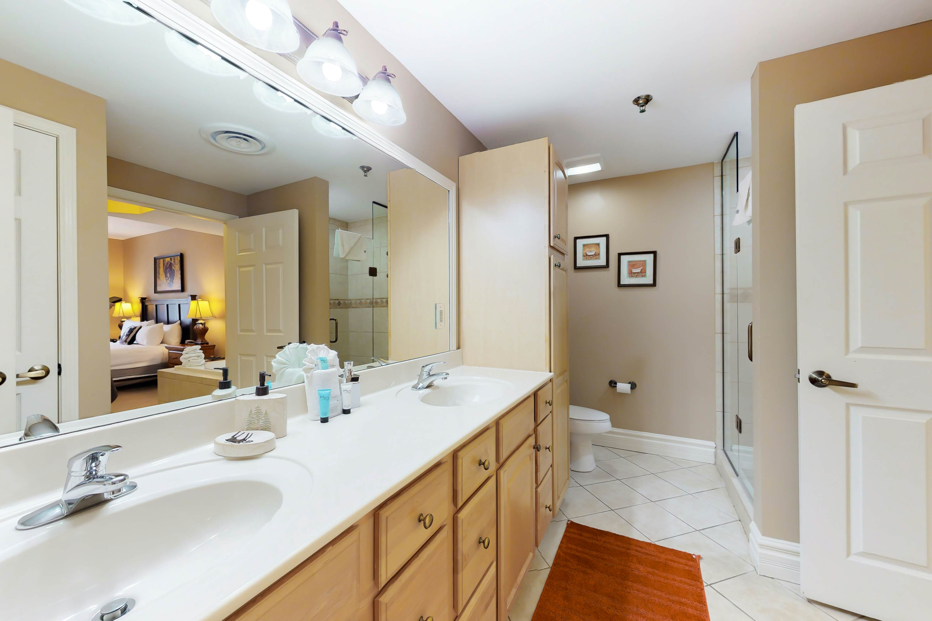 Lovely Condo W Fireplace, Sleeps 6・Gym・Hot Tub