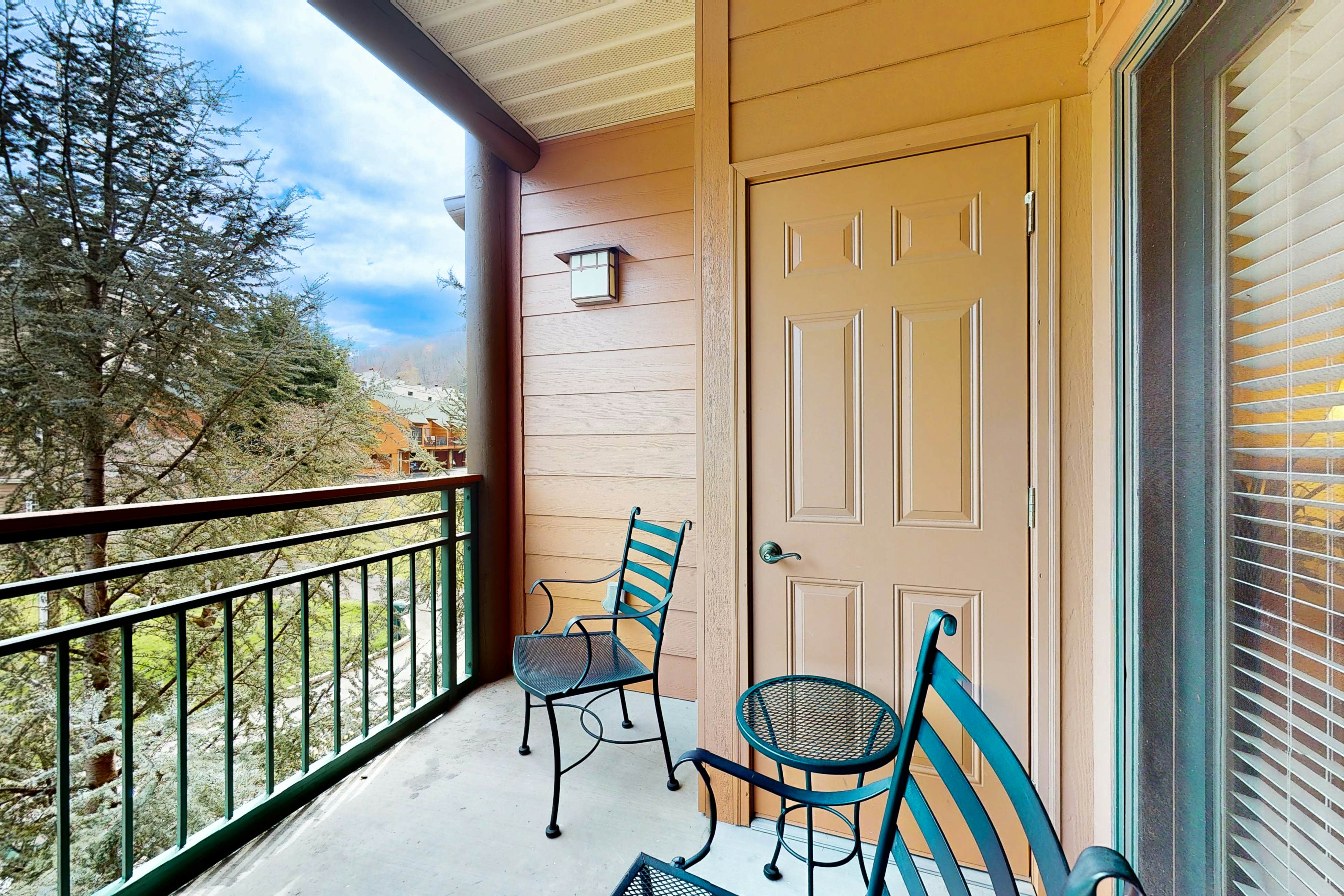 Lovely Condo W Fireplace, Sleeps 6・Gym・Hot Tub