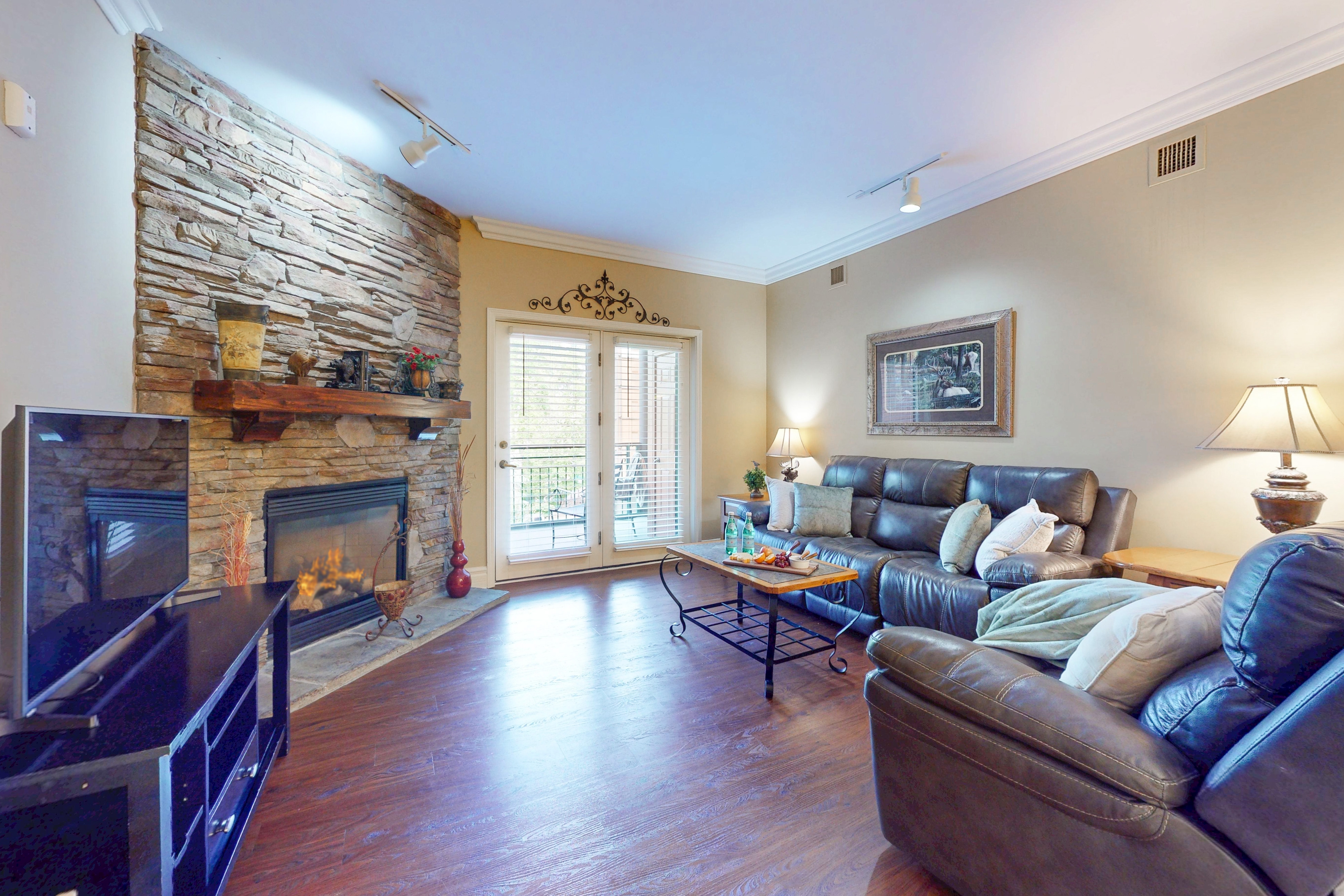 Beautiful Condo, Sleeps 6・Near Downtown・Jetted Tub